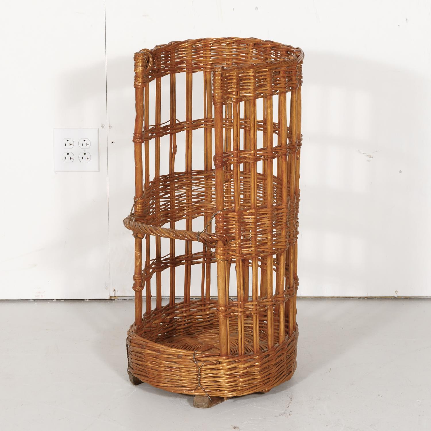 Large Open-Sided French Standing Willow Baguette Basket from Boulangerie 1