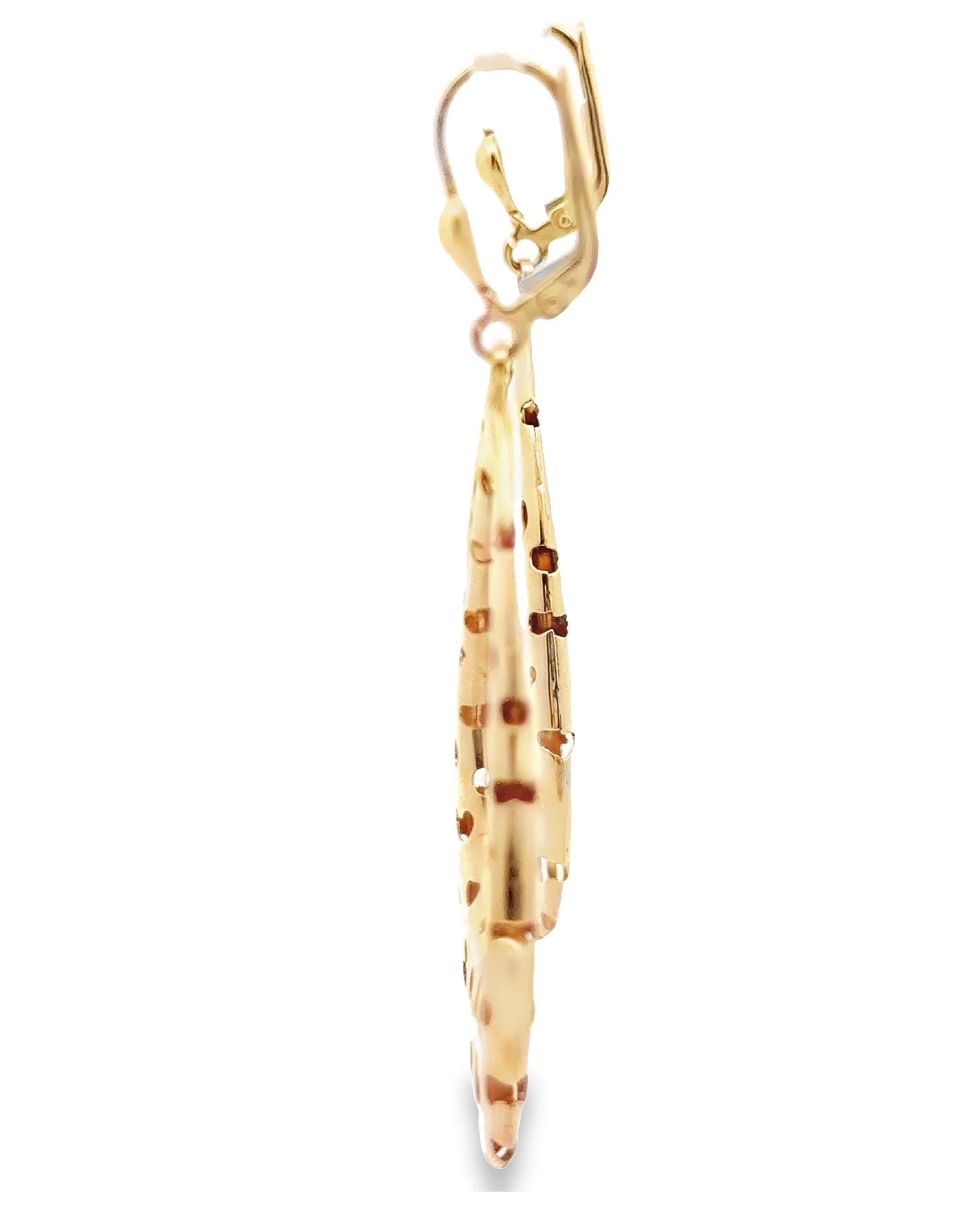 Contemporary Large Open Teardrop Scalloped Pattern Drop Earring in 14K Yellow Gold For Sale