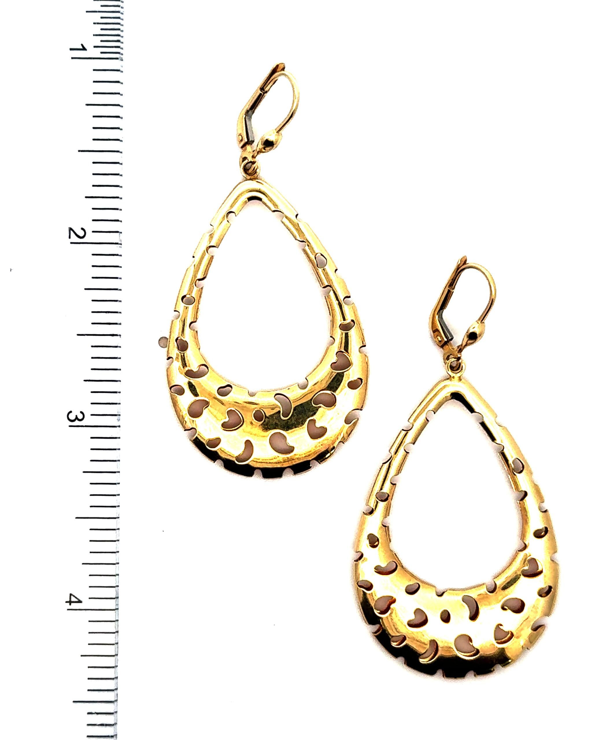 Women's Large Open Teardrop Scalloped Pattern Drop Earring in 14K Yellow Gold For Sale