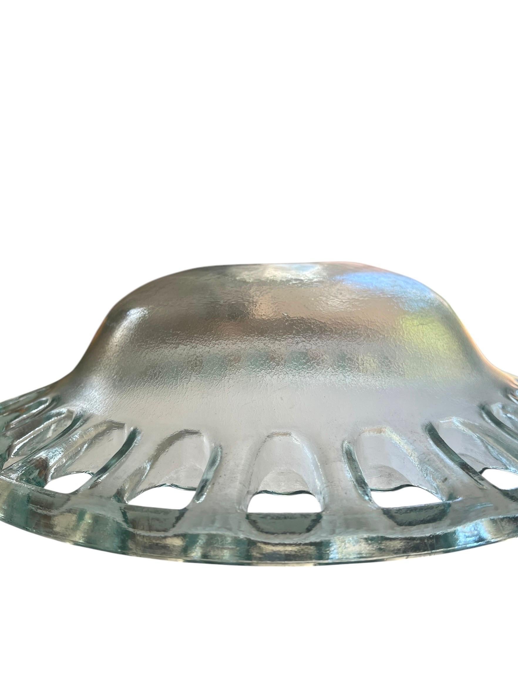 Große durchbrochene Glasschale – Obstschale oder Tafelaufsatz – Art déco – Frankreich im Angebot 5