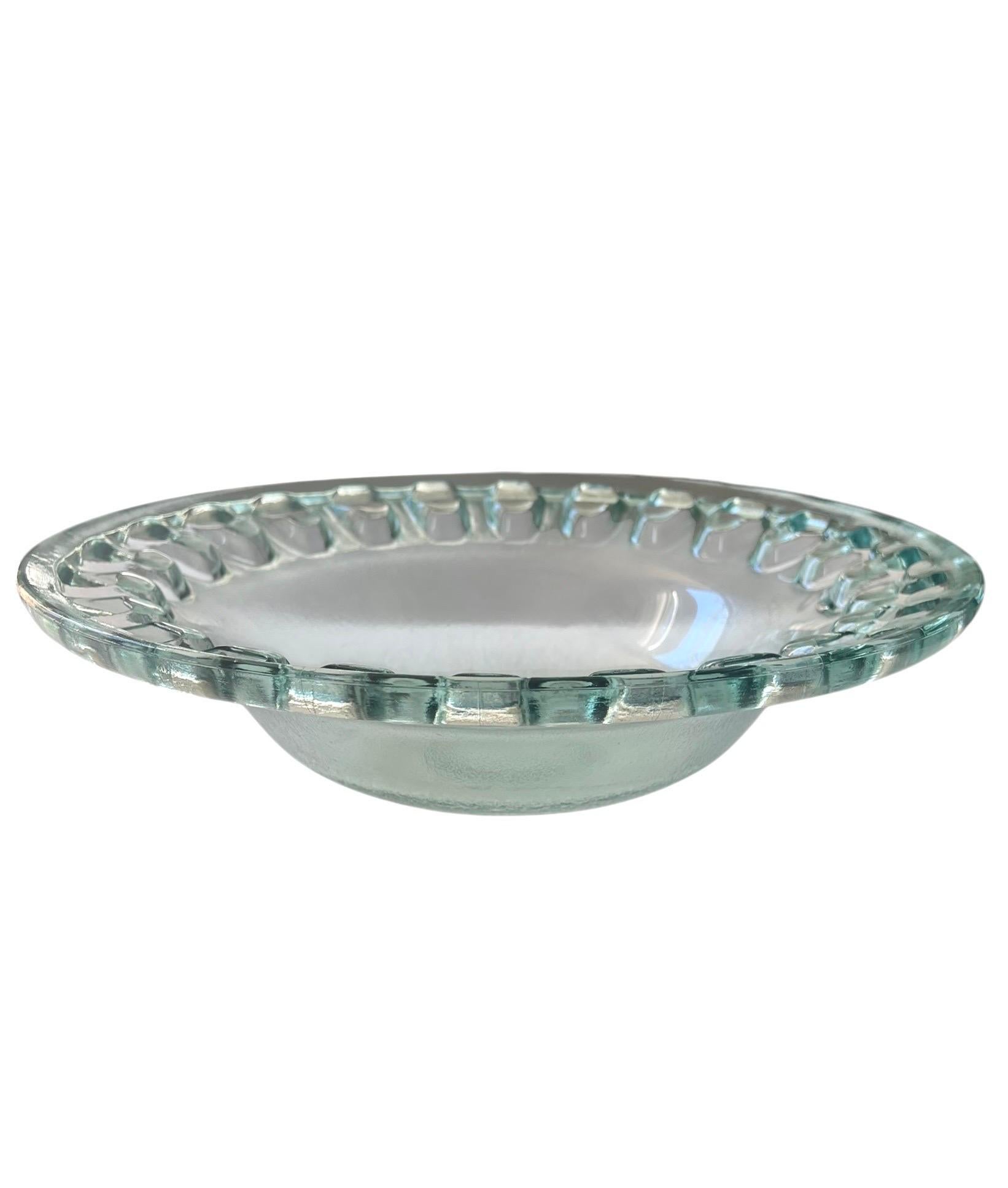 Große durchbrochene Glasschale – Obstschale oder Tafelaufsatz – Art déco – Frankreich im Angebot 2