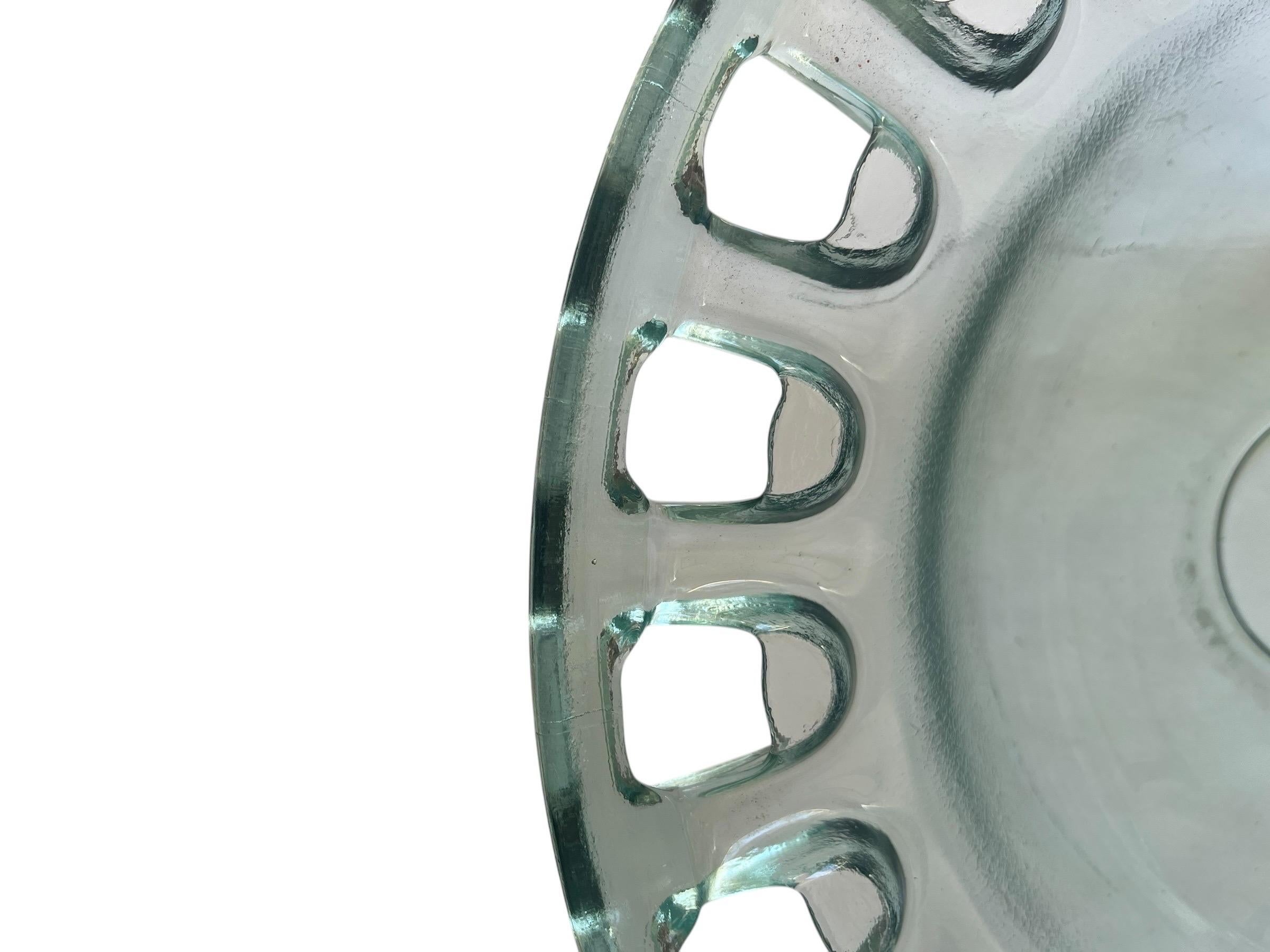 Große durchbrochene Glasschale – Obstschale oder Tafelaufsatz – Art déco – Frankreich im Angebot 4