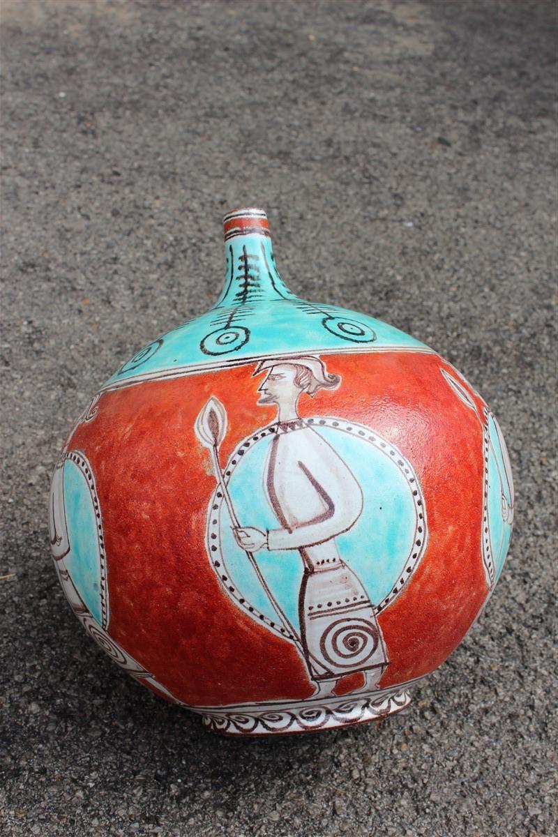 Große orangefarbene Giovanni de Simone-Vase im Picasso-Stil von 1960 mit Kriegern (Keramik) im Angebot