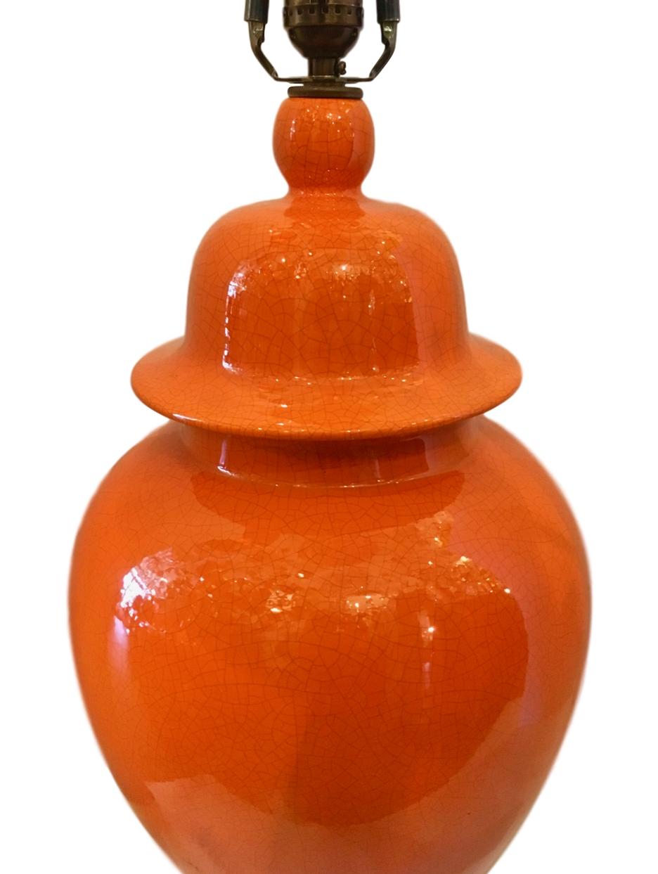Grande lampe de bureau en porcelaine orange Bon état - En vente à New York, NY
