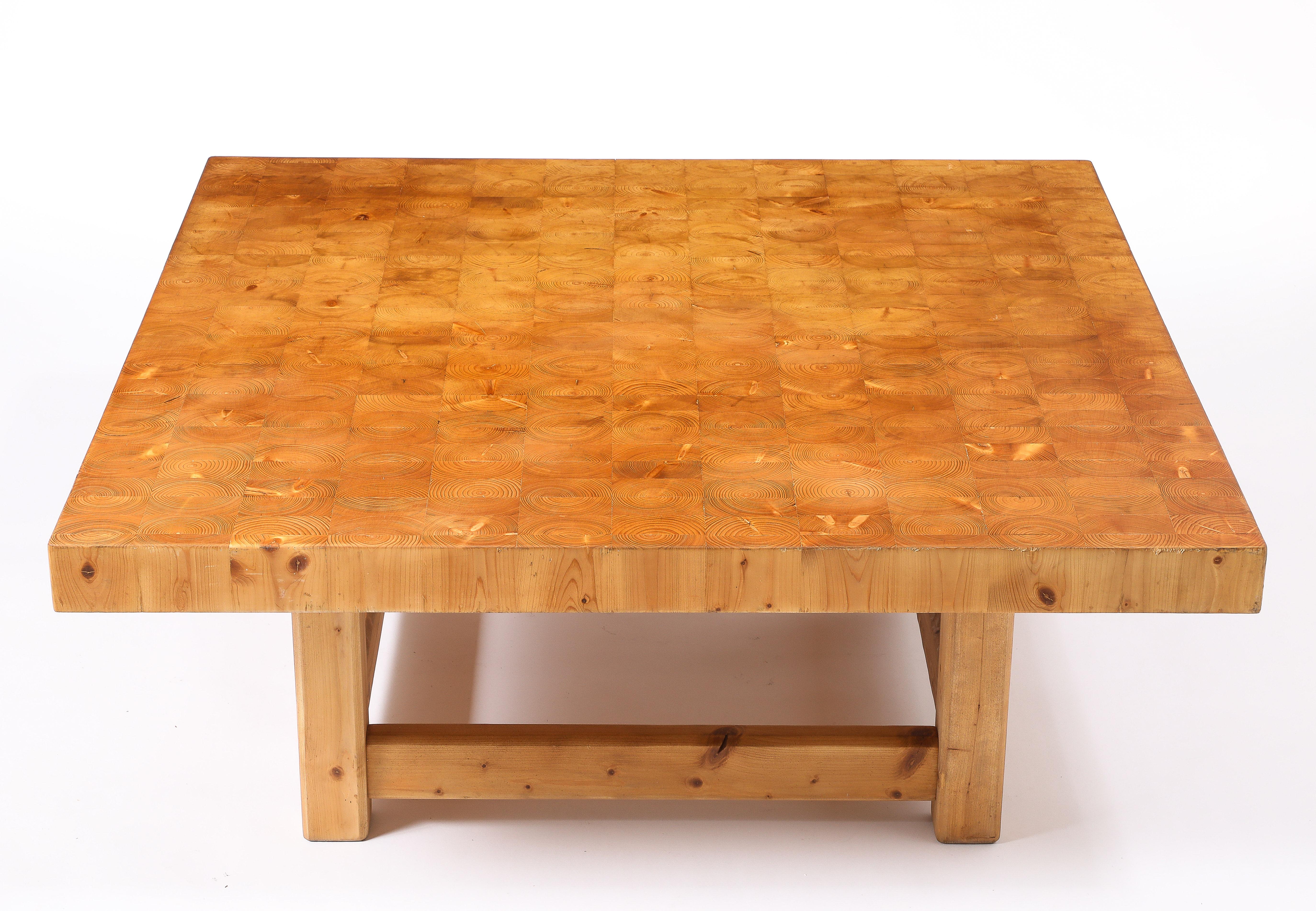 Mid-Century Modern Grande table basse en pin de l'Oregon, France, années 1960 en vente