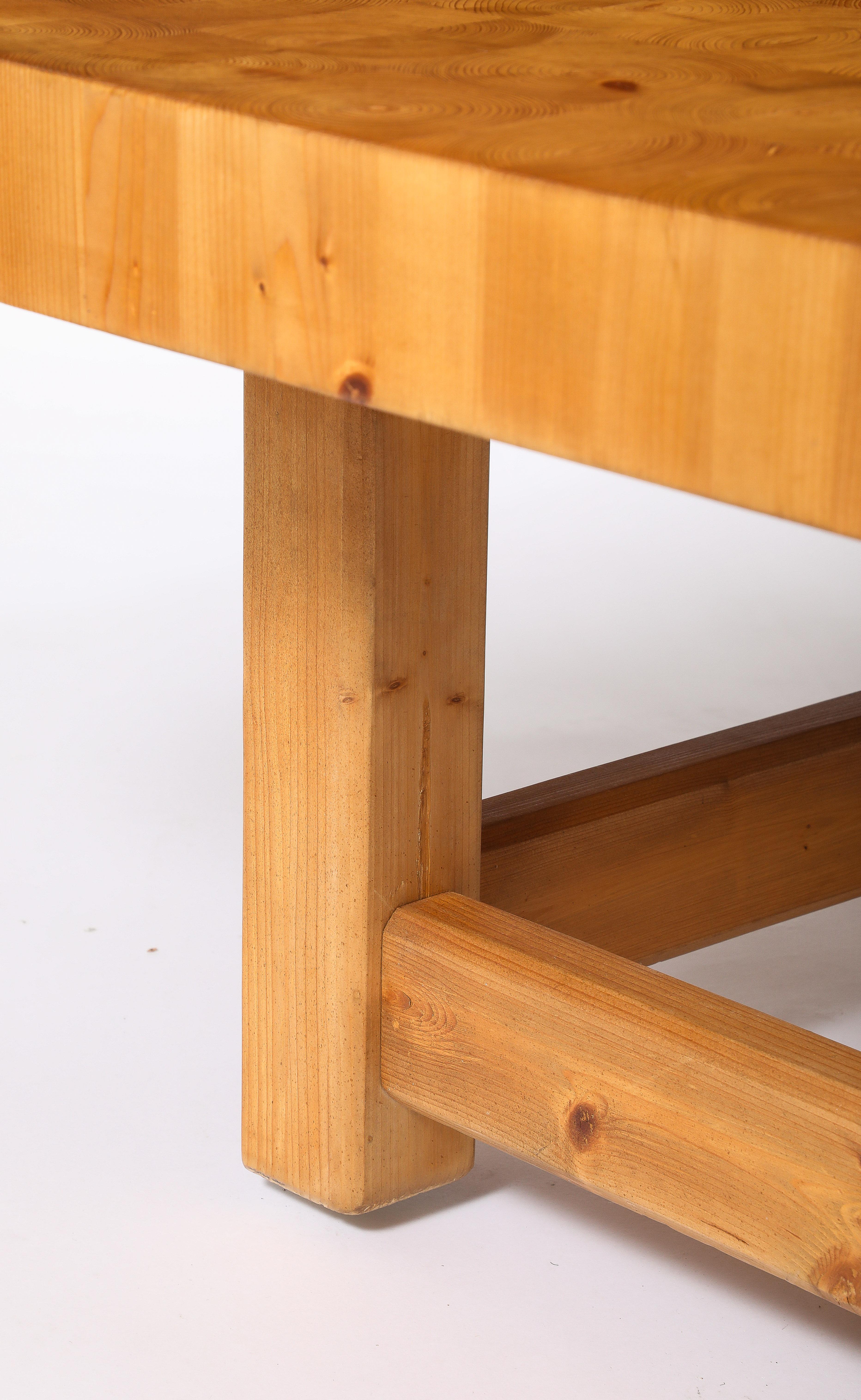 Pin Grande table basse en pin de l'Oregon, France, années 1960 en vente