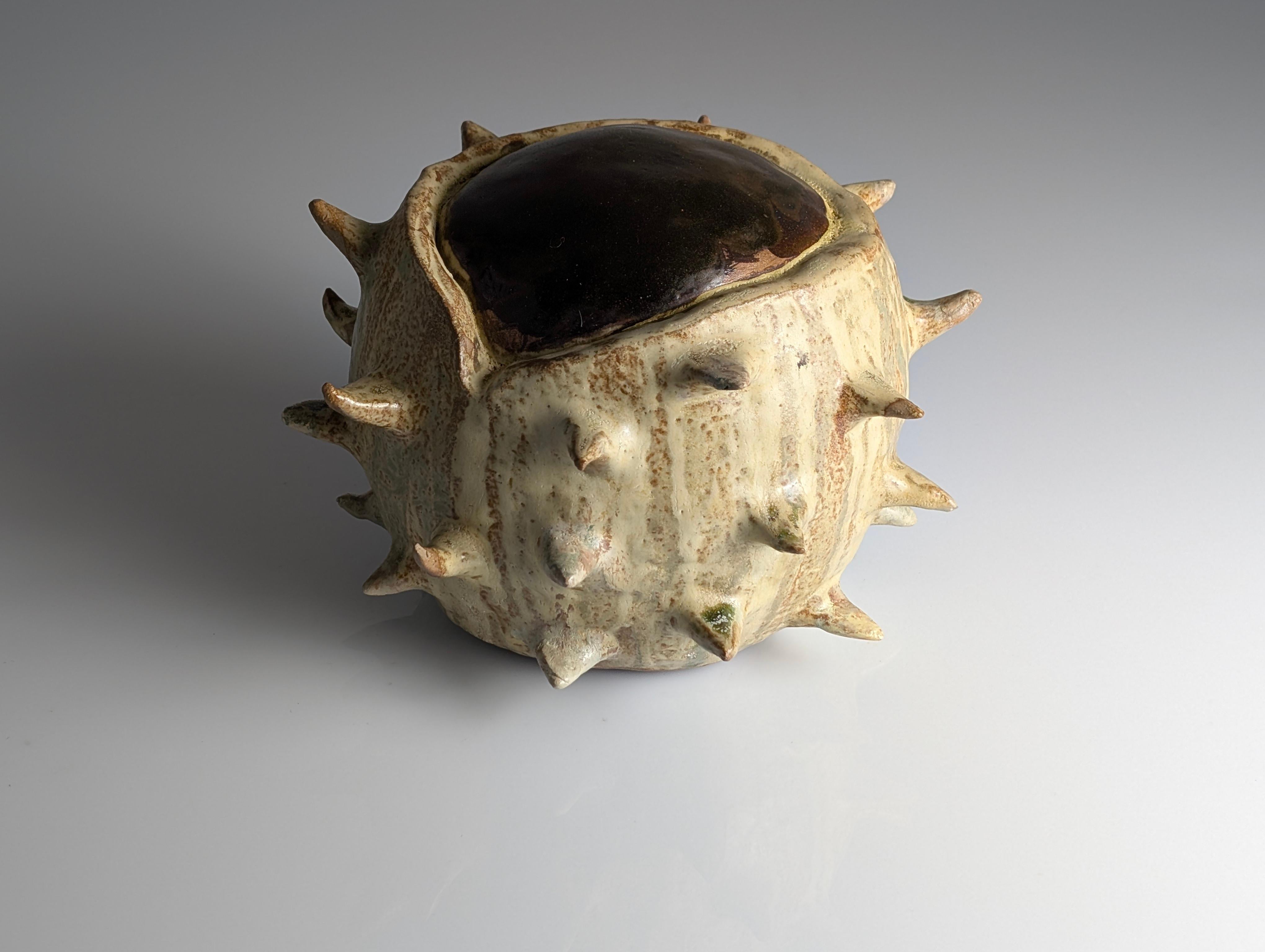 XX secolo Grande scultura organica in gres smaltato del 20° secolo in vendita