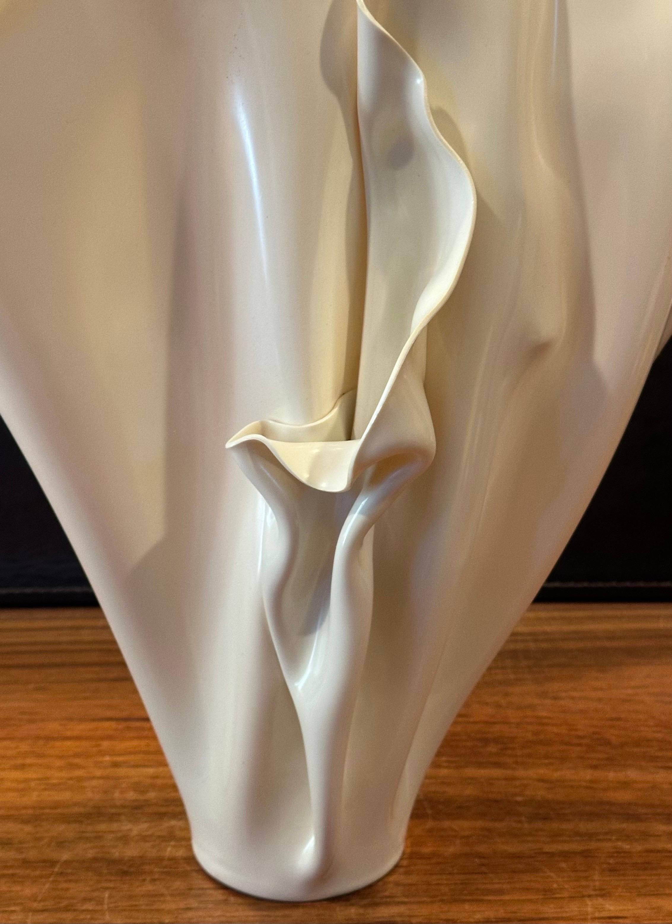 Grand vase sculptural moderne et organique de C.I.C. Design/One en vente 1