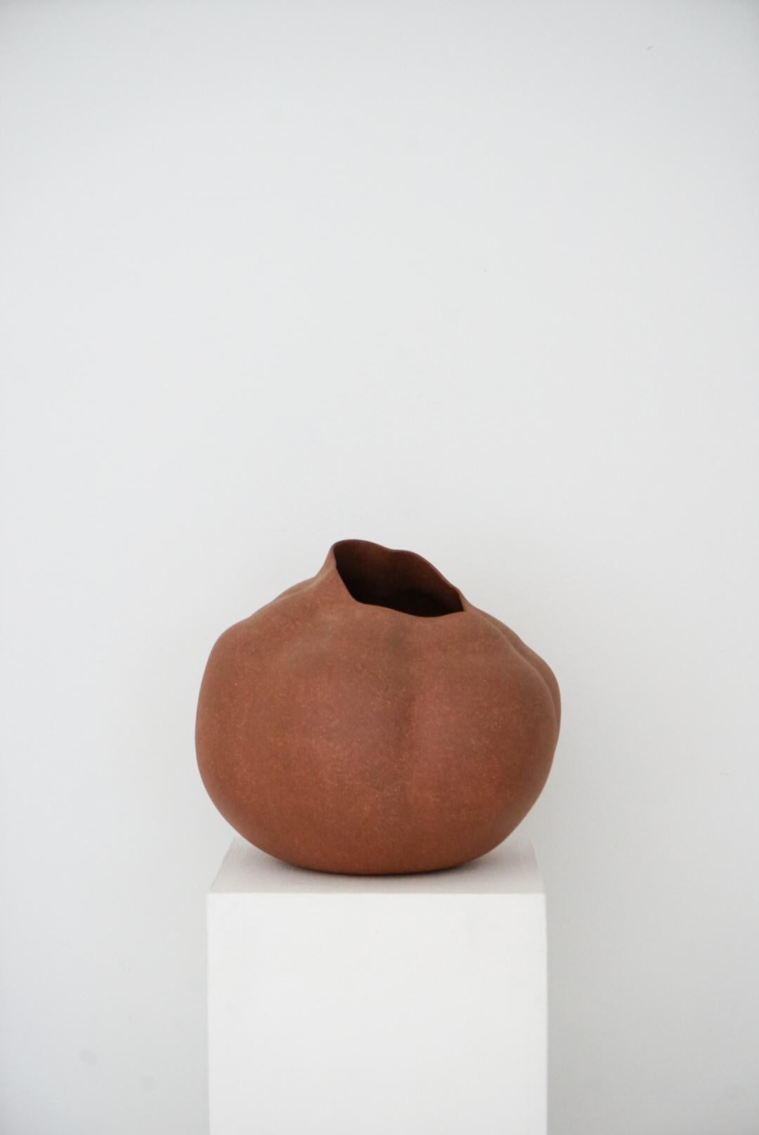 Large Organic Sculptural Ceramic Pottery Vessel  For Sale 6