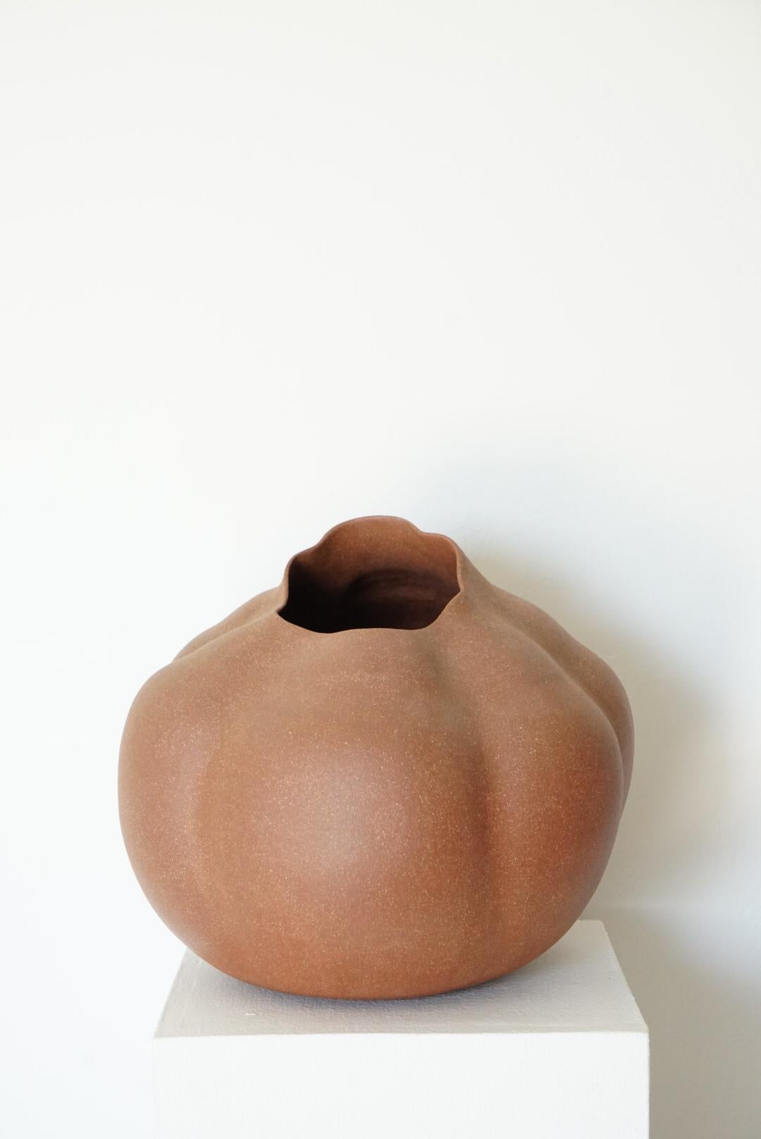 Large Organic Sculptural Ceramic Pottery Vessel  For Sale 8