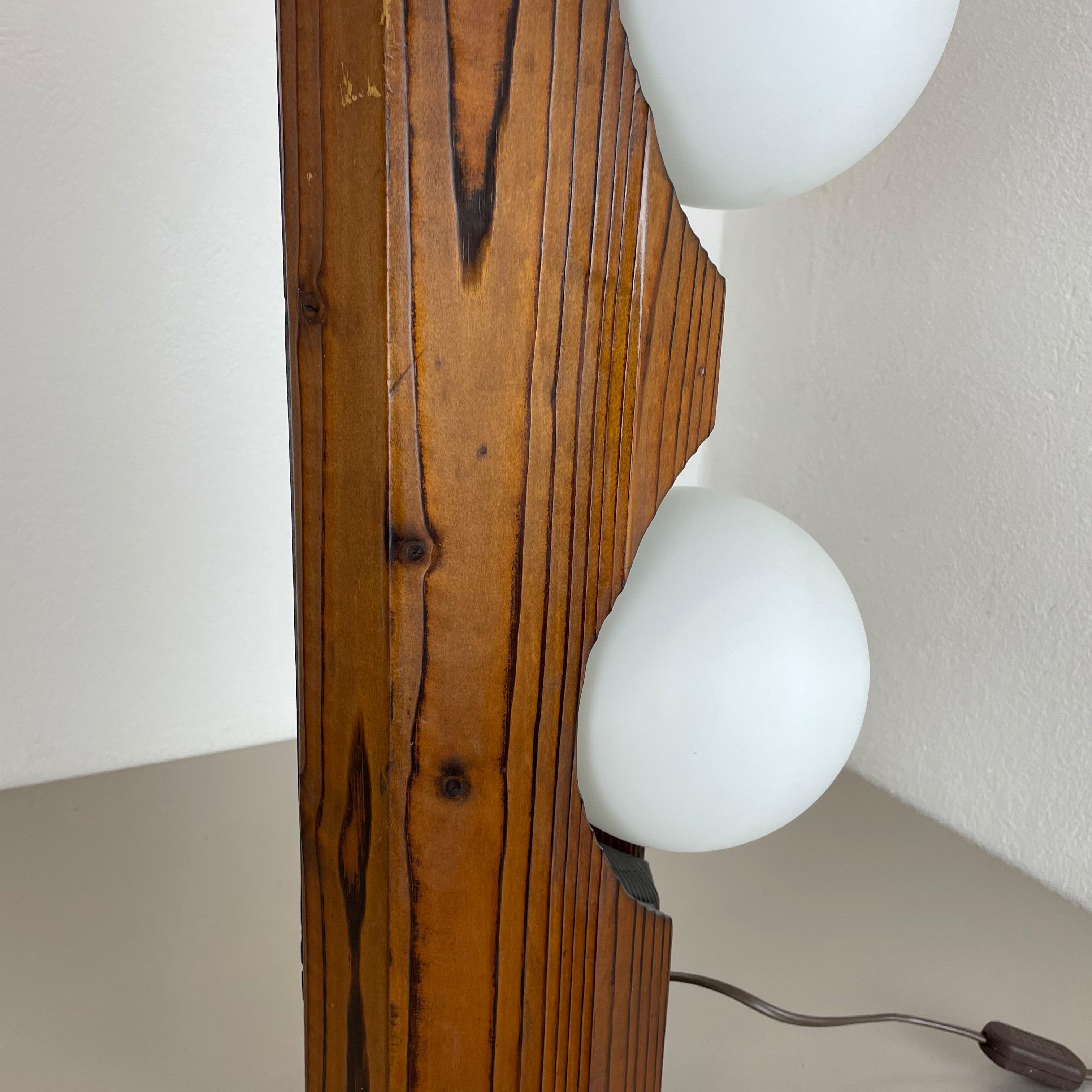 Grand lampadaire sculptural organique en bois de pin fabriqué par Temde, Allemagne, années 1970 en vente 9
