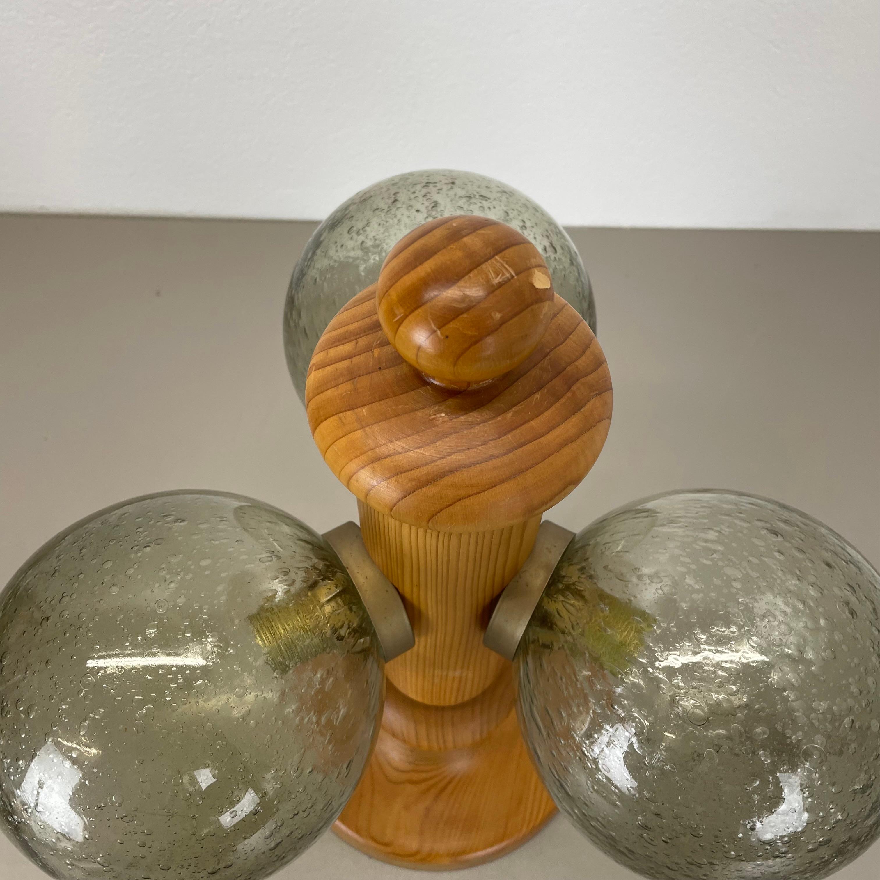 20ième siècle Grande lampe de bureau sculpturale en bois organique PINE de Temde Lights, Allemagne, années 1970 en vente