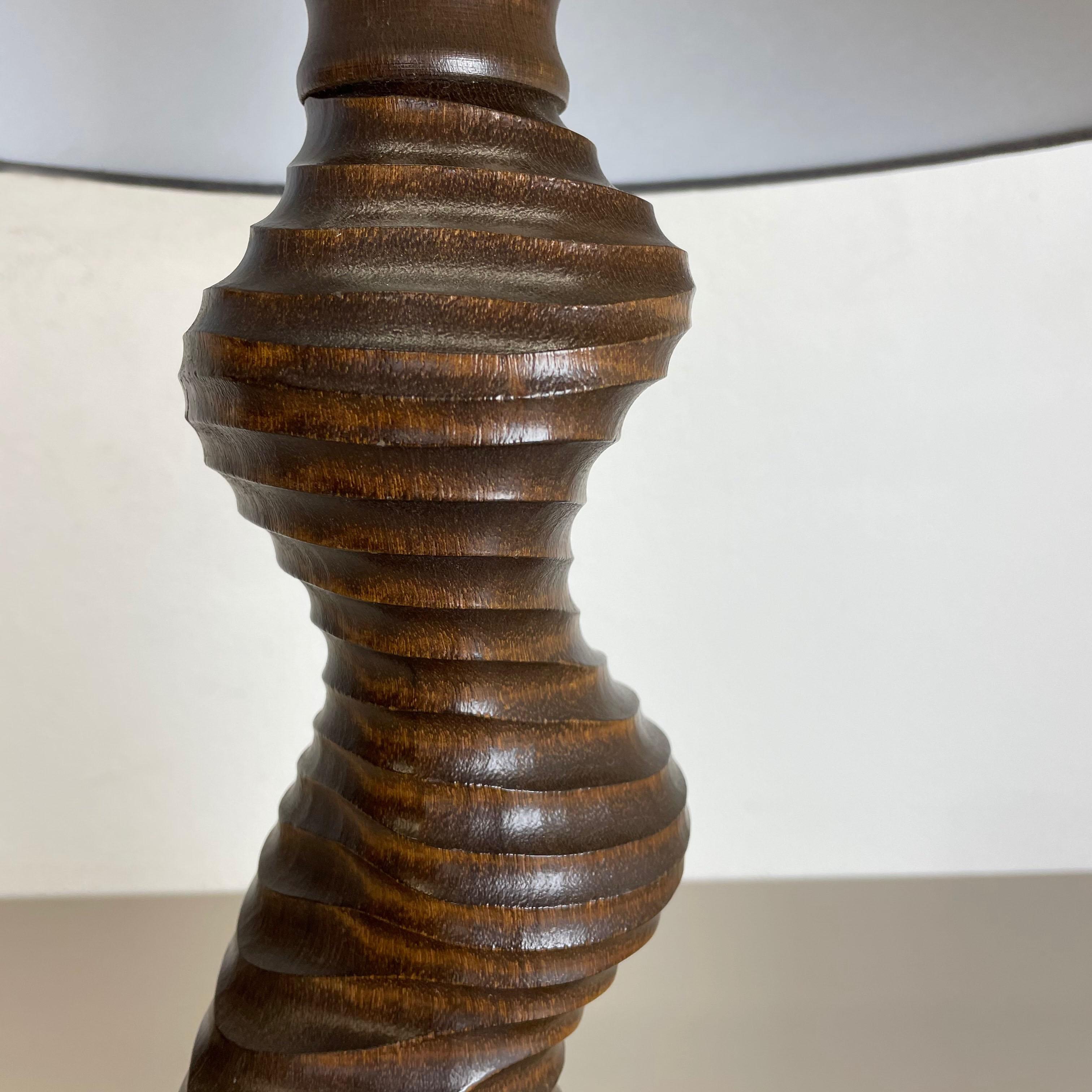 Grande lampe de bureau sculpturale en bois organique fabriquée par Temde, Allemagne, années 1970 en vente 1