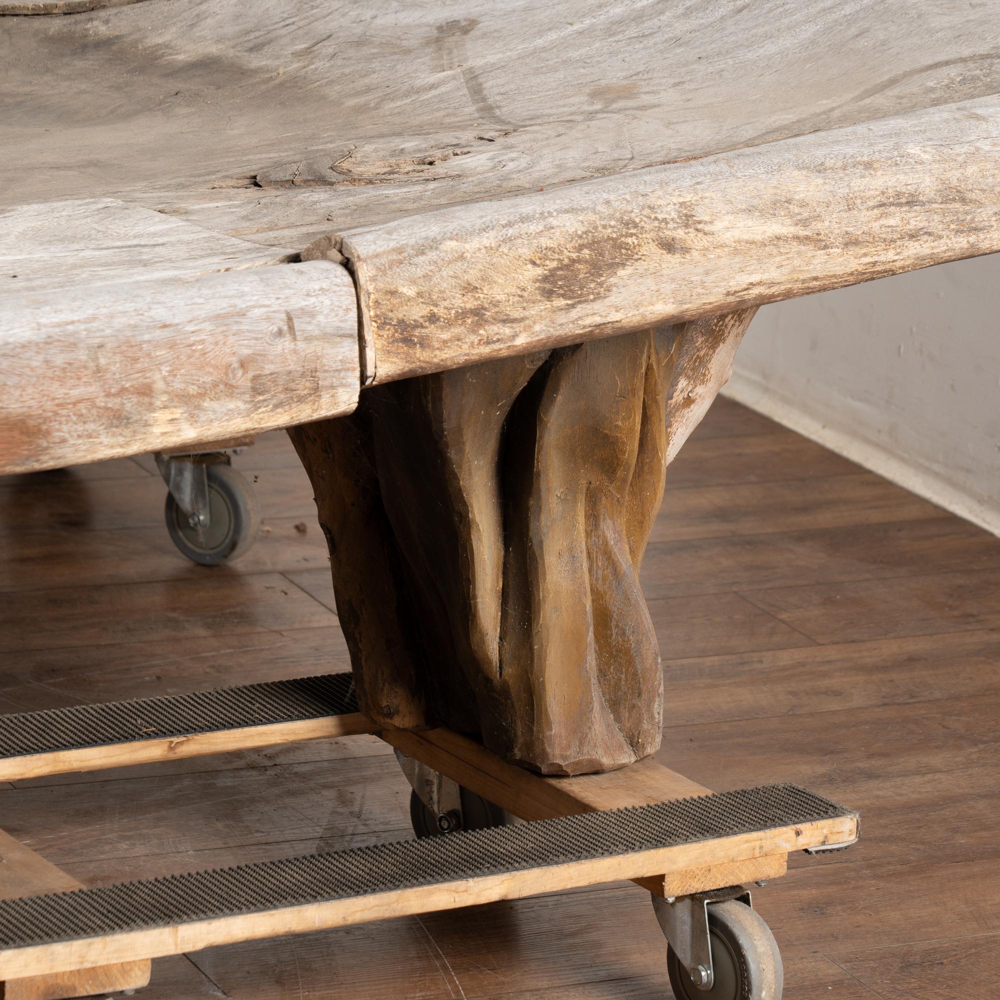 Grande panca o letto organico in teak, circa 1940-60 in vendita 5