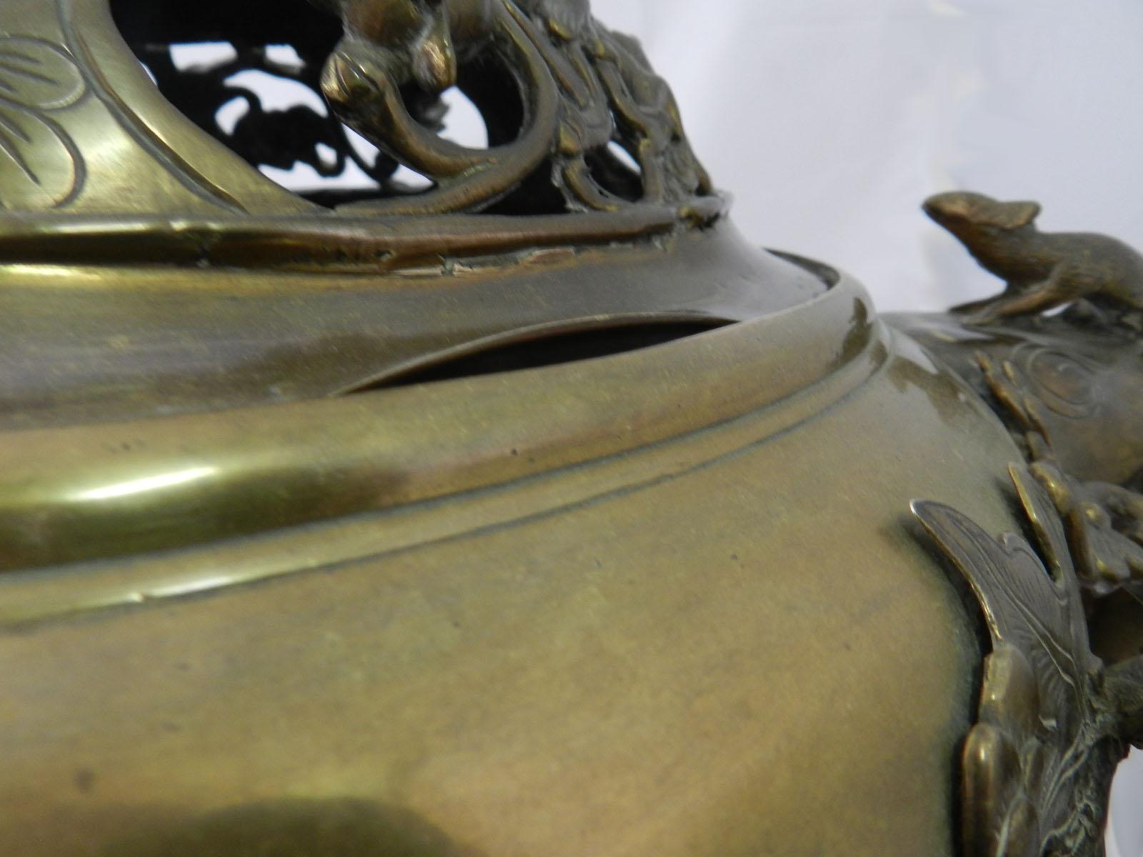 Large Oriental Incense Burner Bronze Censor, 19th Century In Good Condition In Labrit, Landes
