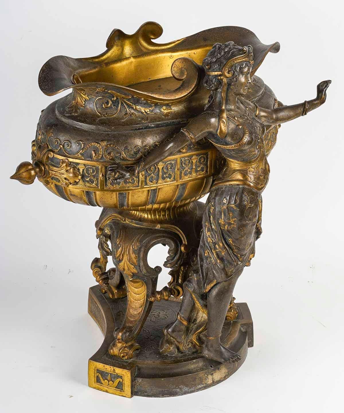 Großes orientalisches Pflanzgefäß in Regula, Napoleon III.-Periode. (Bronze) im Angebot