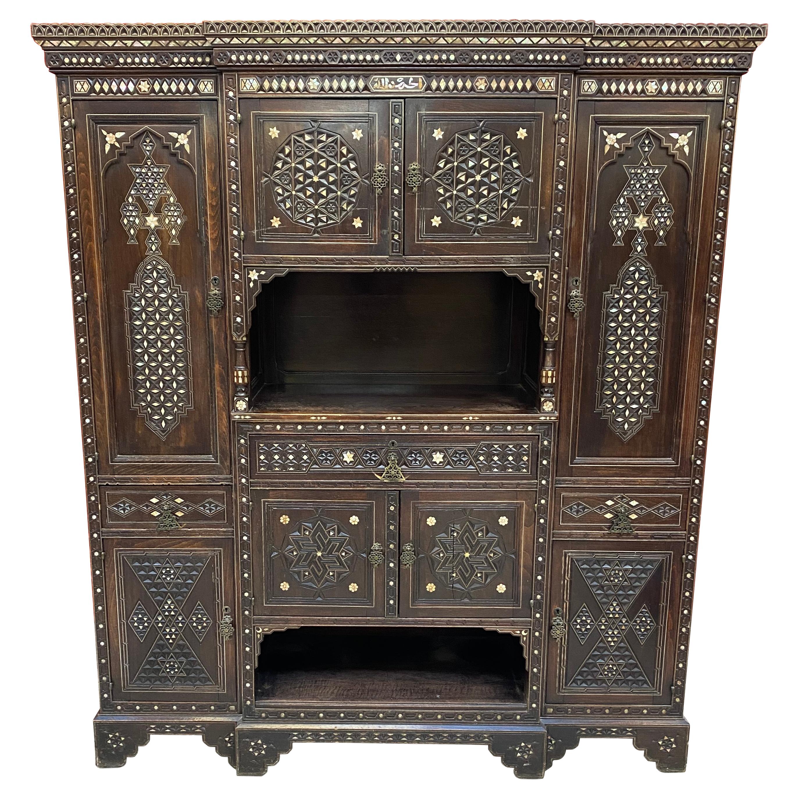 Large Oriental-Style Sideboard in carved Wood, with Mother-of-Pearl Inlay, 1880 For Sale
