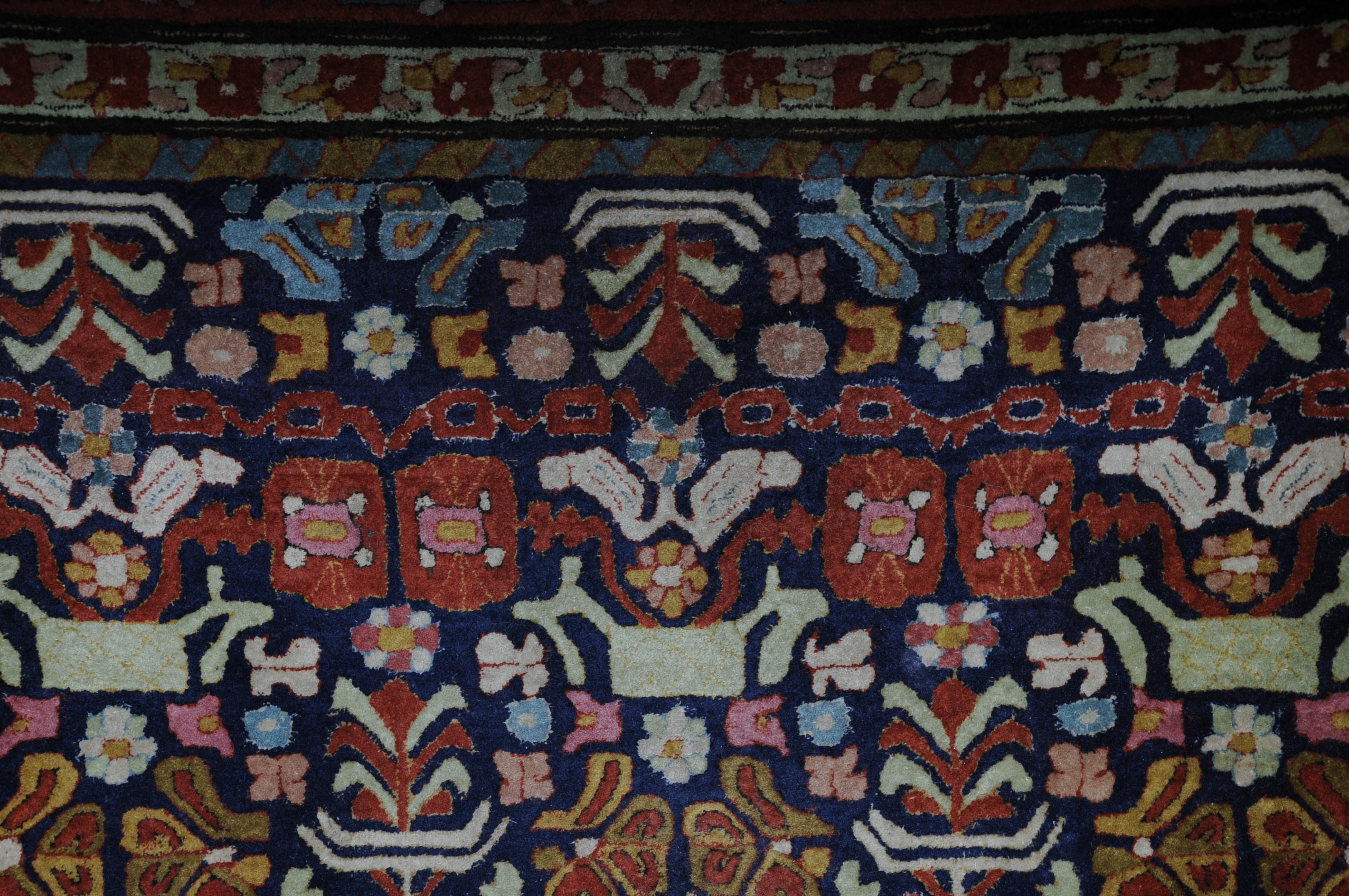 Large Oriental Tefzet Carpet, circa 1920 For Sale 4