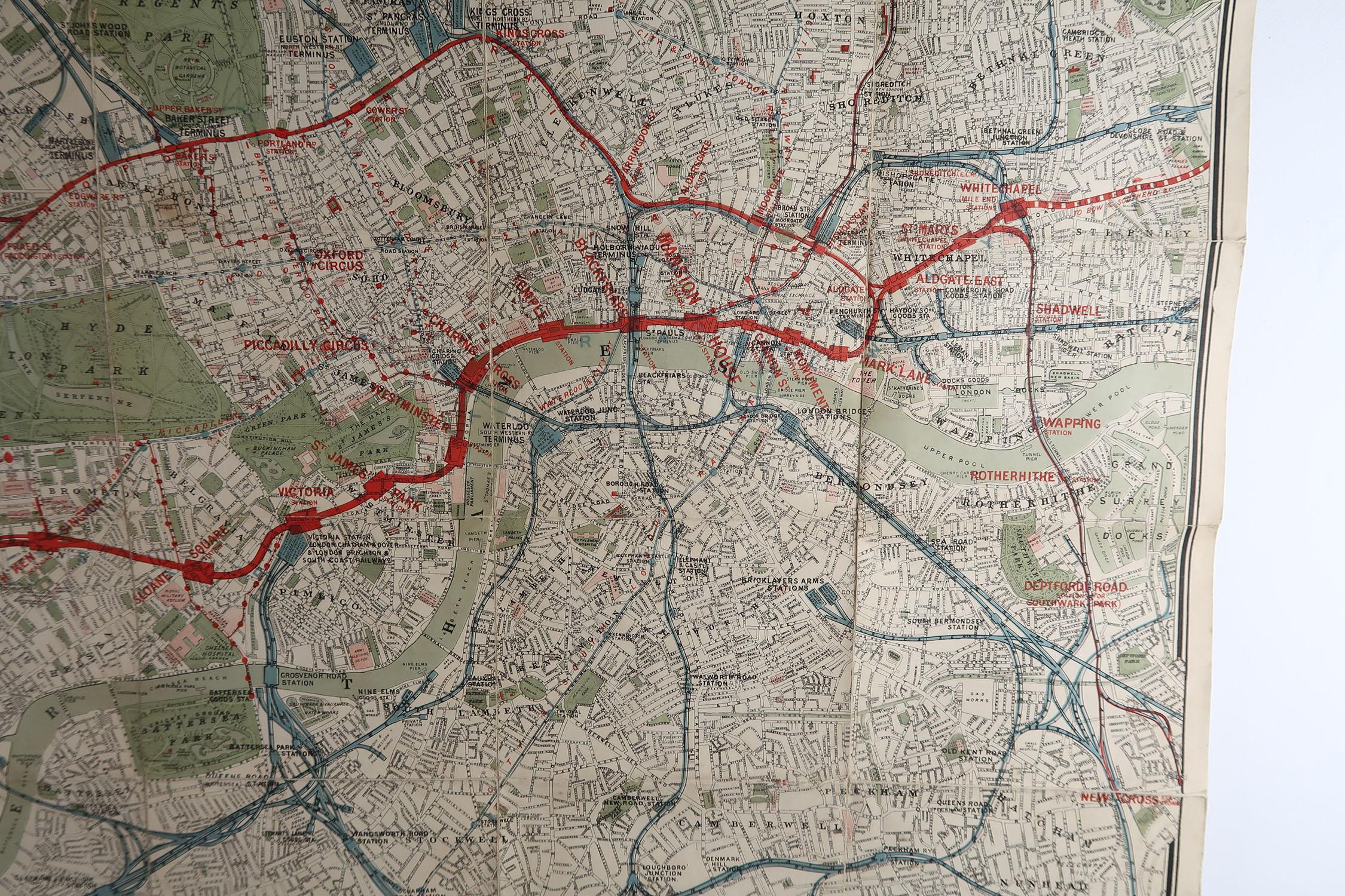 Large Original Antique Folding Map of London, UK, Dated 1898 In Good Condition In St Annes, Lancashire