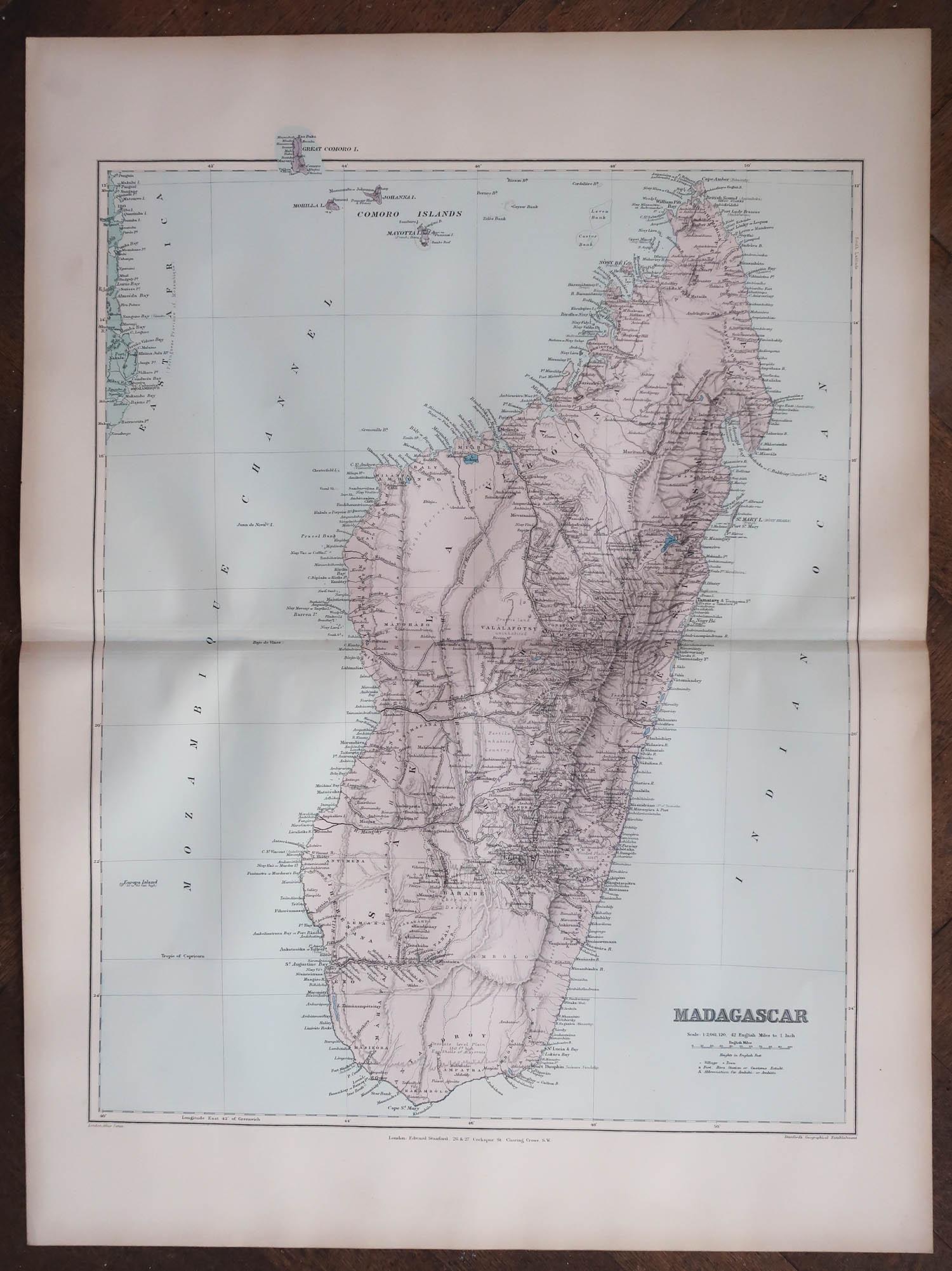 Hervorragende antike Karte von Madagaskar

Veröffentlicht von Edward Stanford, Charing Cross, London 1894

Original Farbe

Guter Zustand

Ungerahmt.

Kostenloser Versand








