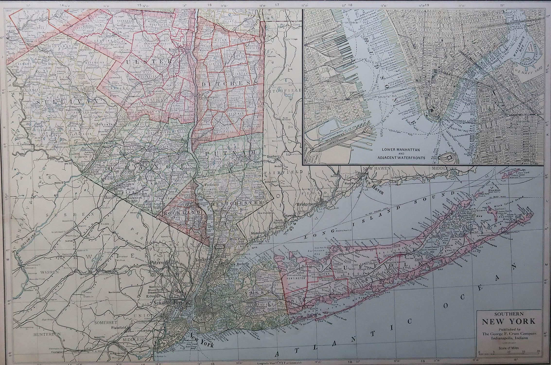 Fabelhafte Karte von Süd-New York . Mit einer Vignette von Lower Manhattan

Originalfarbe.

Gestochen und gedruckt von der George F. Cram's Company, Indianapolis.

Veröffentlicht, C.1900.

Ungerahmt.

Kostenloser Versand.