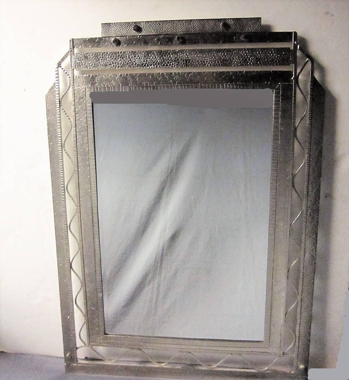 Large Original French Art Deco Hand-Hammered Nickeled Iron Mirror In Good Condition In New York City, NY