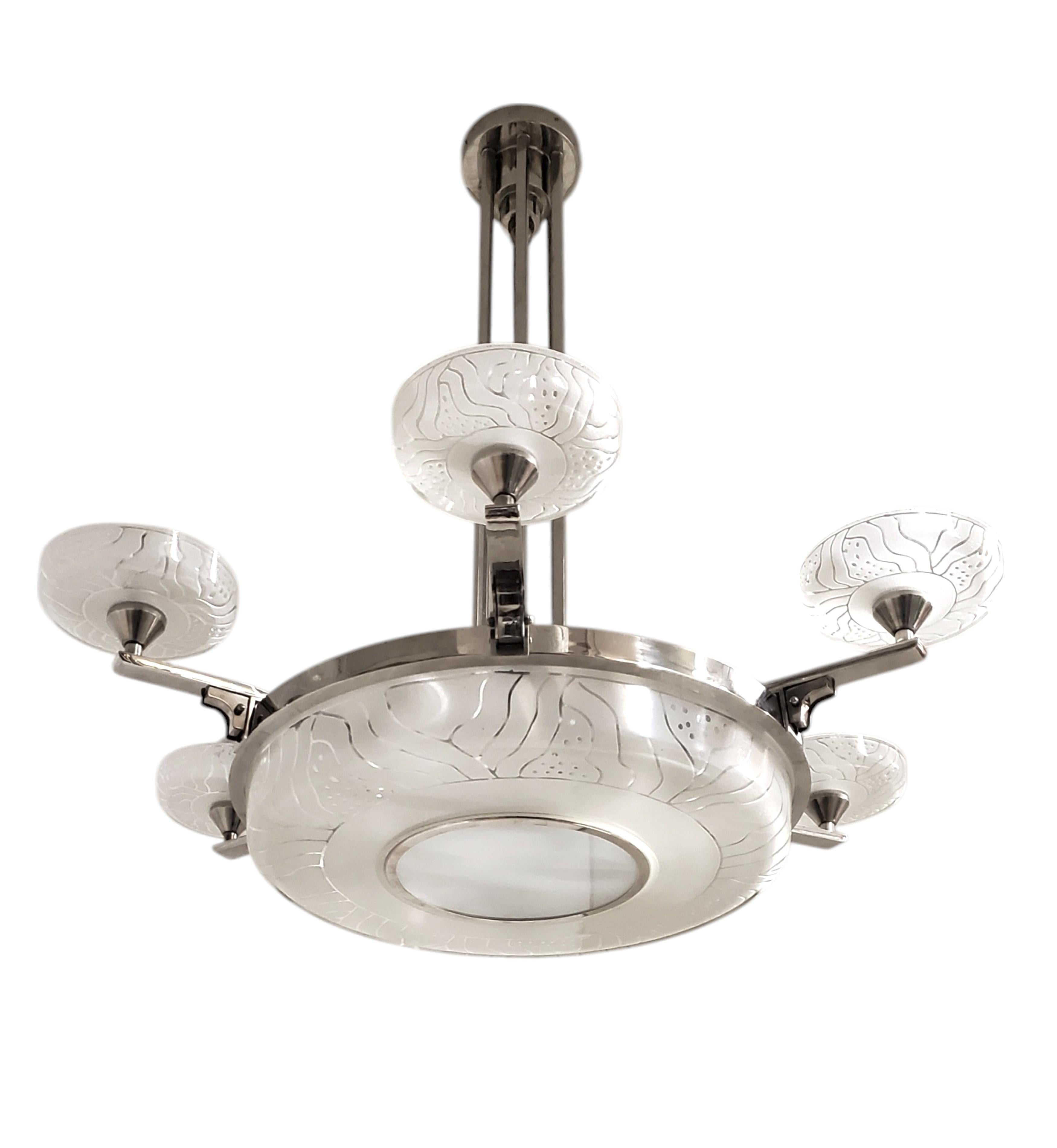 Art Deco Large Original French nickel bronze etched glass chandelier Hettier Vincent For Sale