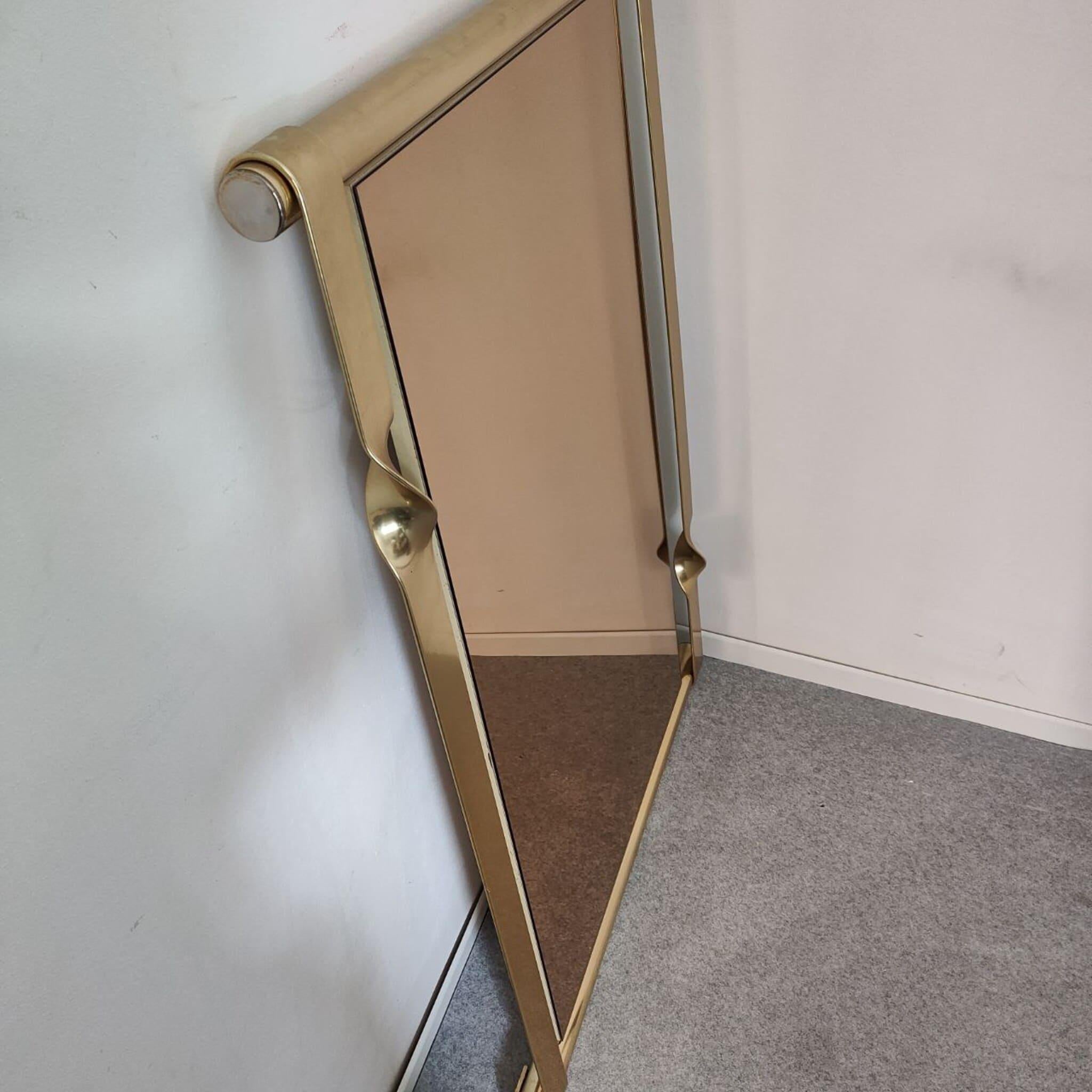 Mid-Century Modern Grand miroir italien original en bronze et laiton de Luciano Frigerio, Italie, 1970 en vente