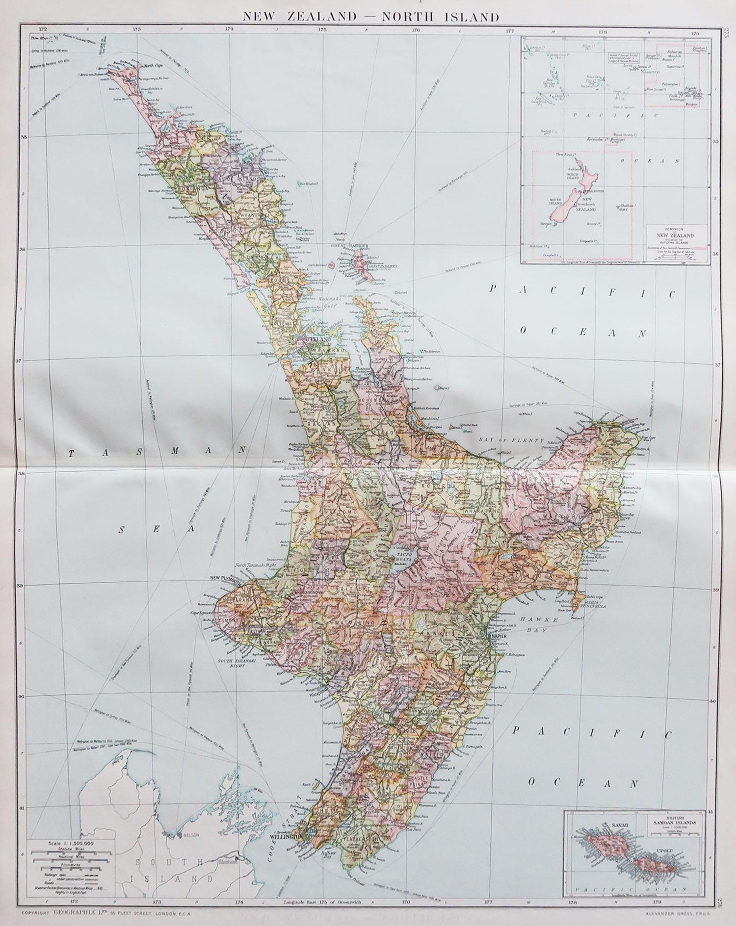 Große Karte der Nordinsel, Neuseeland

Originalfarbe. 

Guter Zustand / leichte Stockflecken am rechten Rand

Herausgegeben von Alexander Gross

Ungerahmt.








