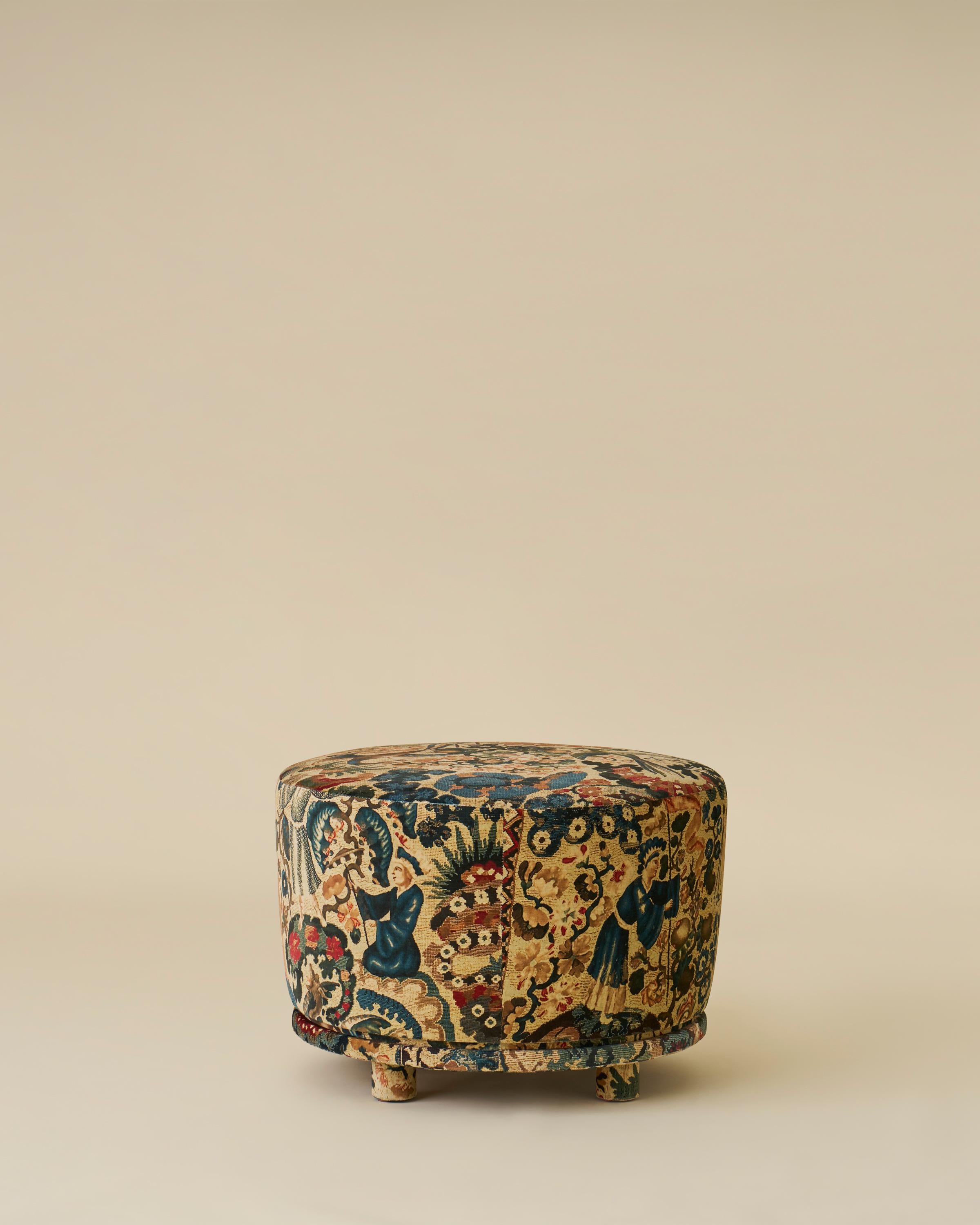 Large Orleans Ottoman, Tapiserrie XVII, West Haddon Hall Collection In New Condition For Sale In Los Angeles, CA