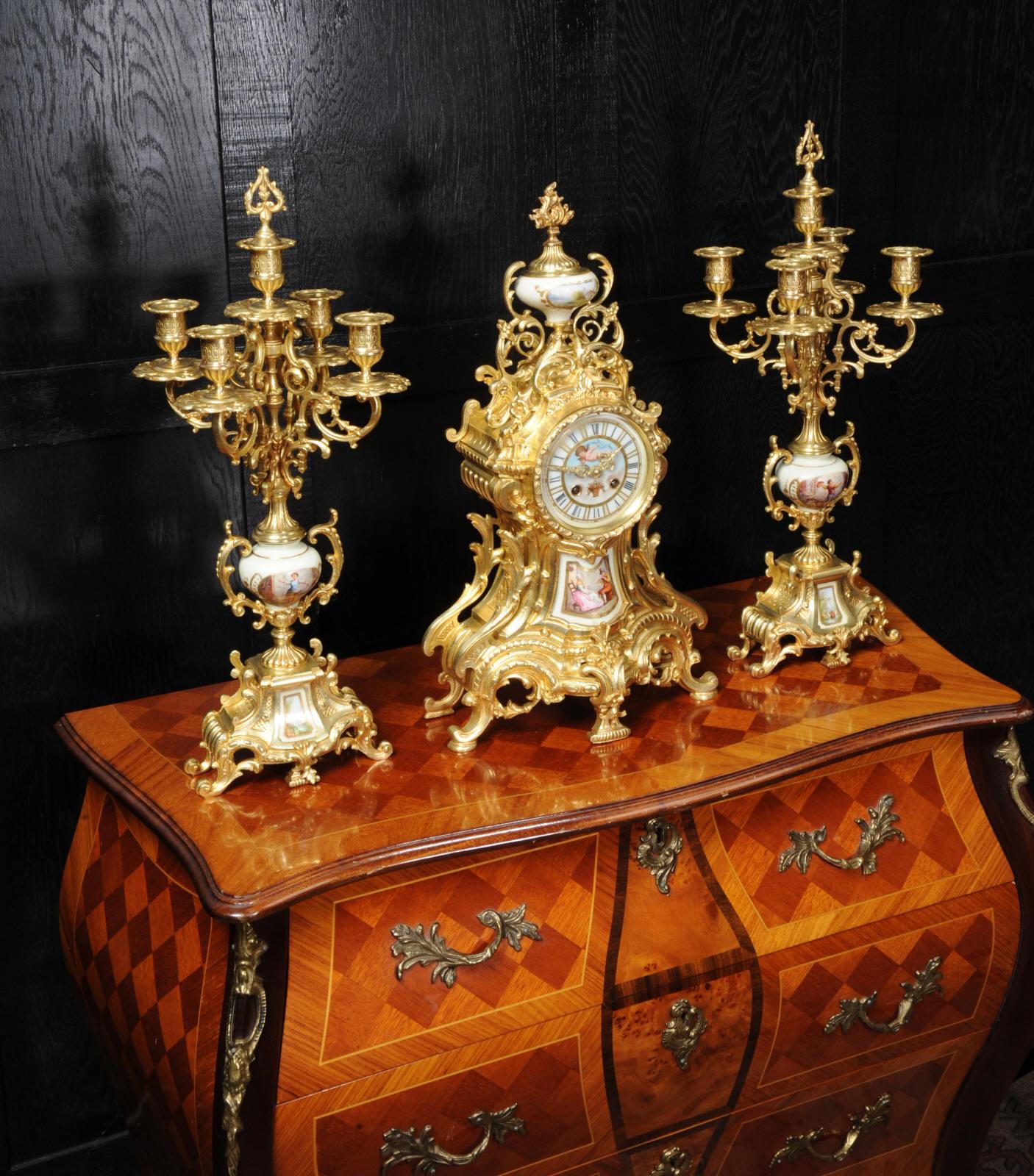 Large Ormolu and Sèvres Porcelain Rococo Antique Clock Set 5