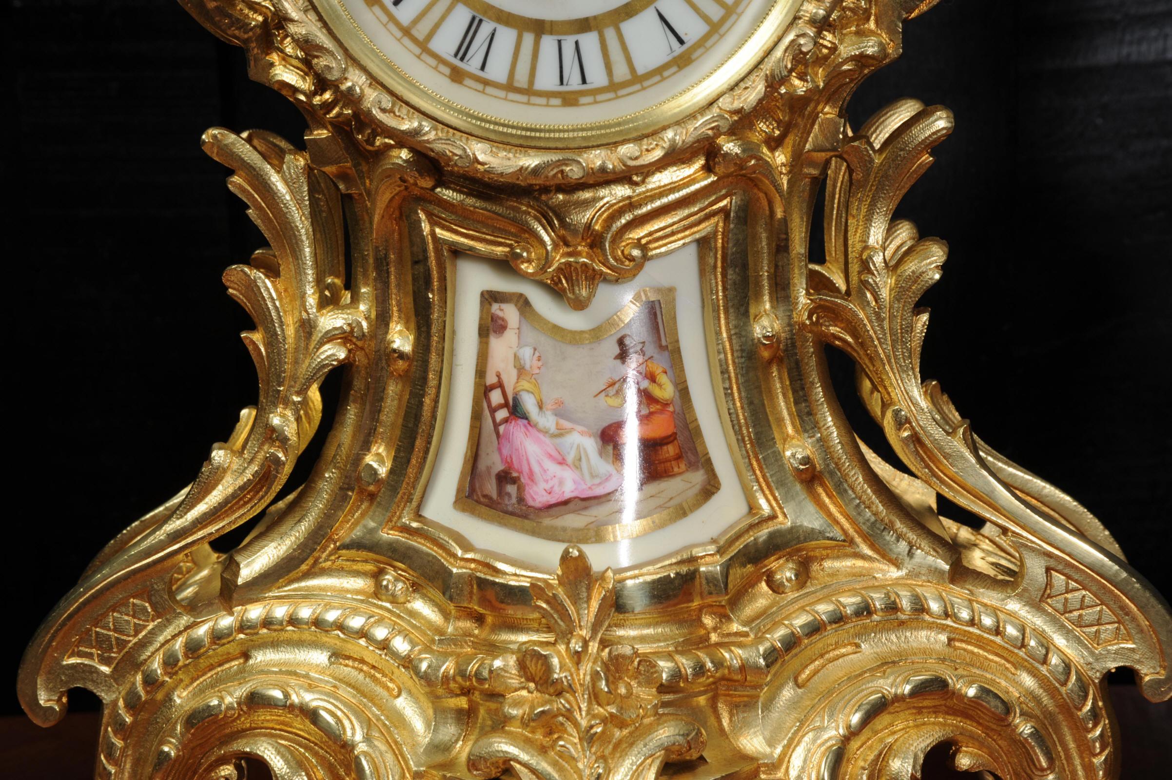 Large Ormolu and Sèvres Porcelain Rococo Antique Clock Set 8