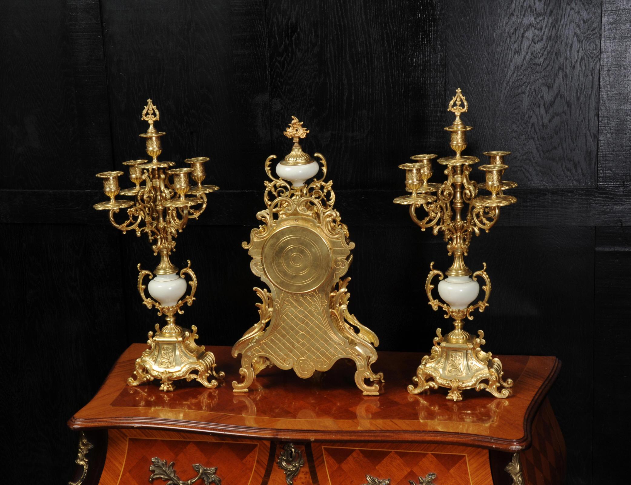 Large Ormolu and Sèvres Porcelain Rococo Antique Clock Set 13