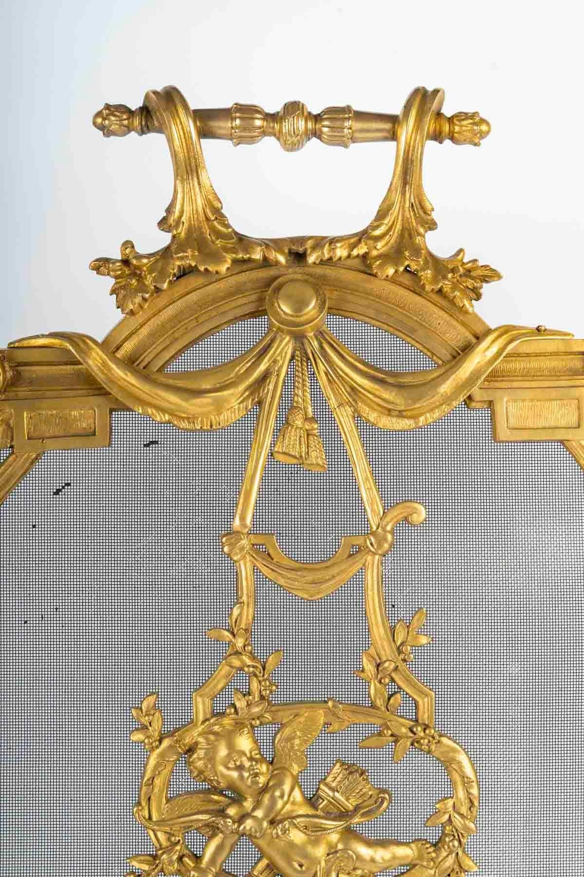 Dorato Grande parafuoco in ormù in stile Luigi XVI del periodo di Napoleone III. in vendita