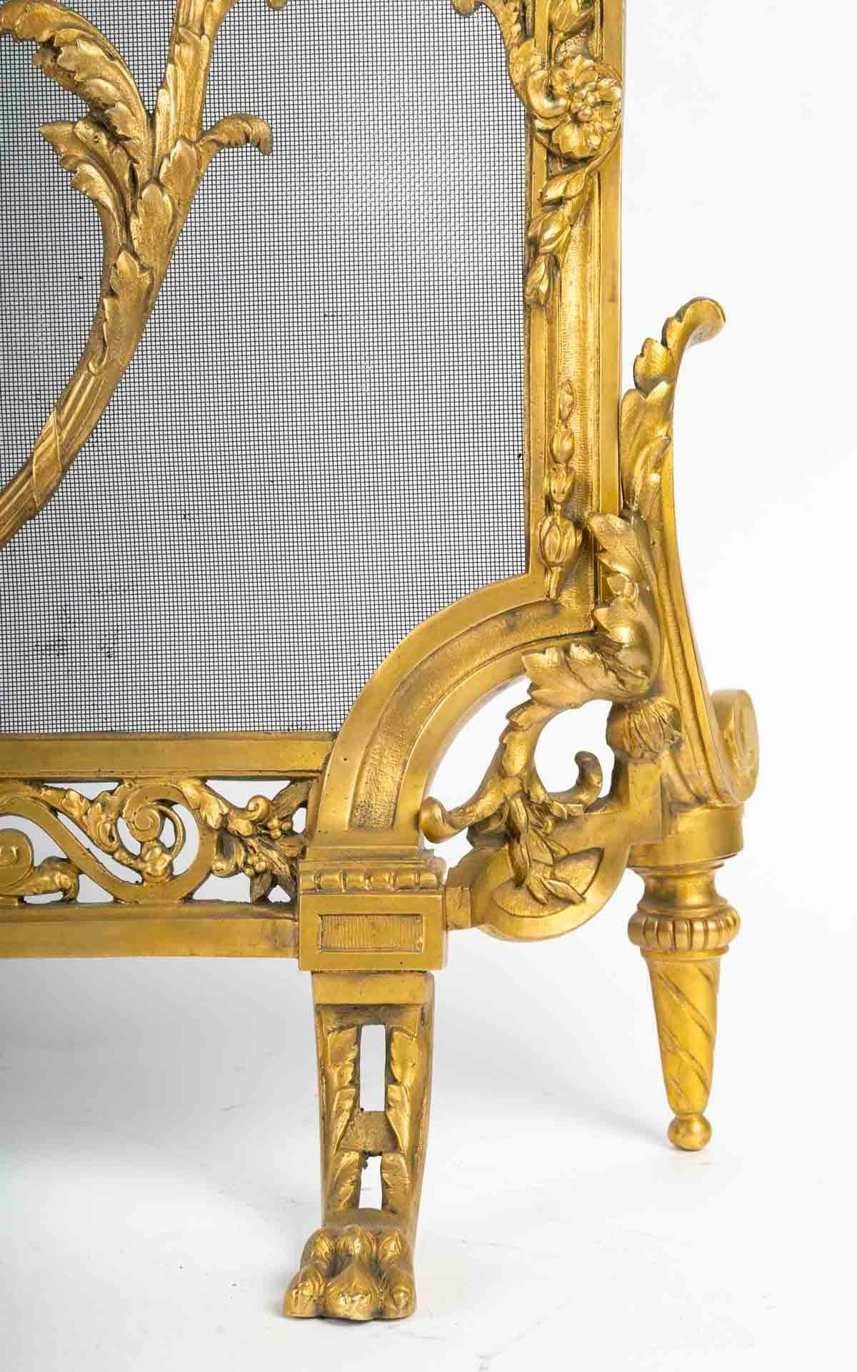XIX secolo Grande parafuoco in ormù in stile Luigi XVI del periodo di Napoleone III. in vendita