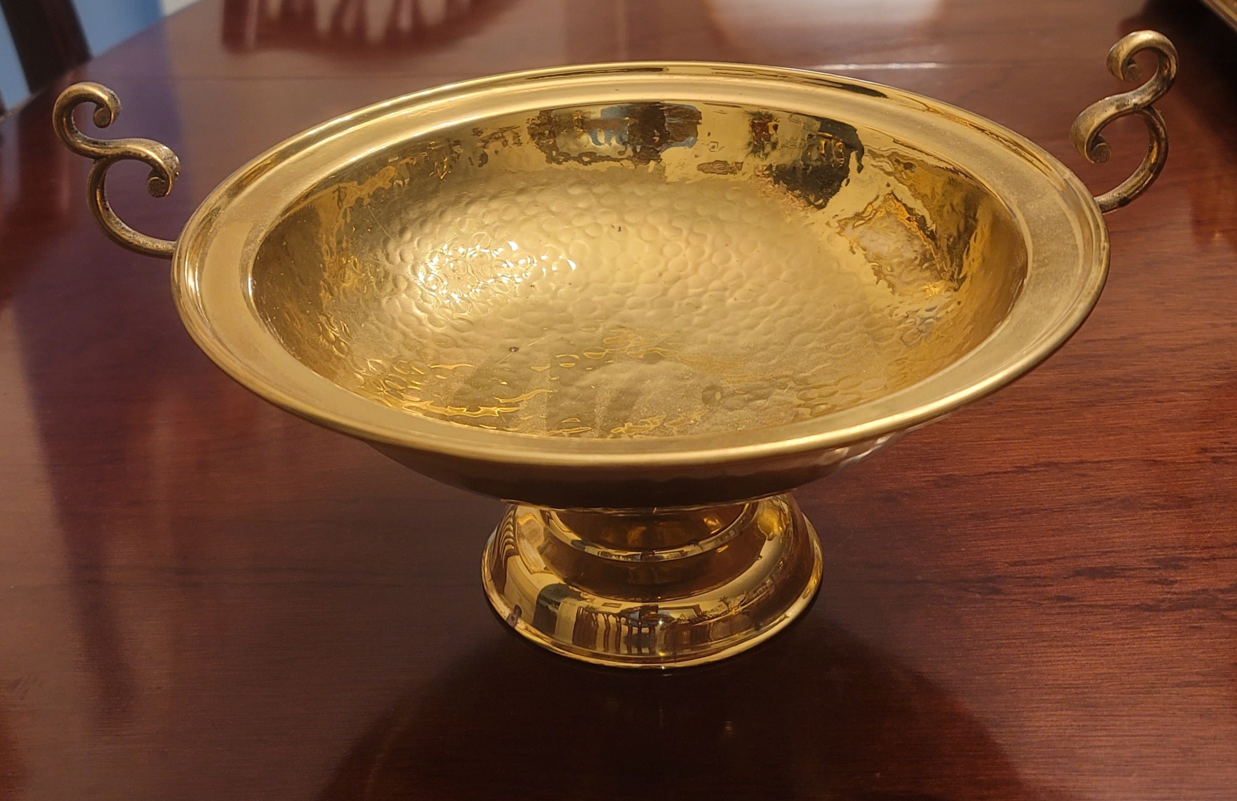 Large Ornate Engraved and Polished Brass Decorative Samovar Set For Sale 5