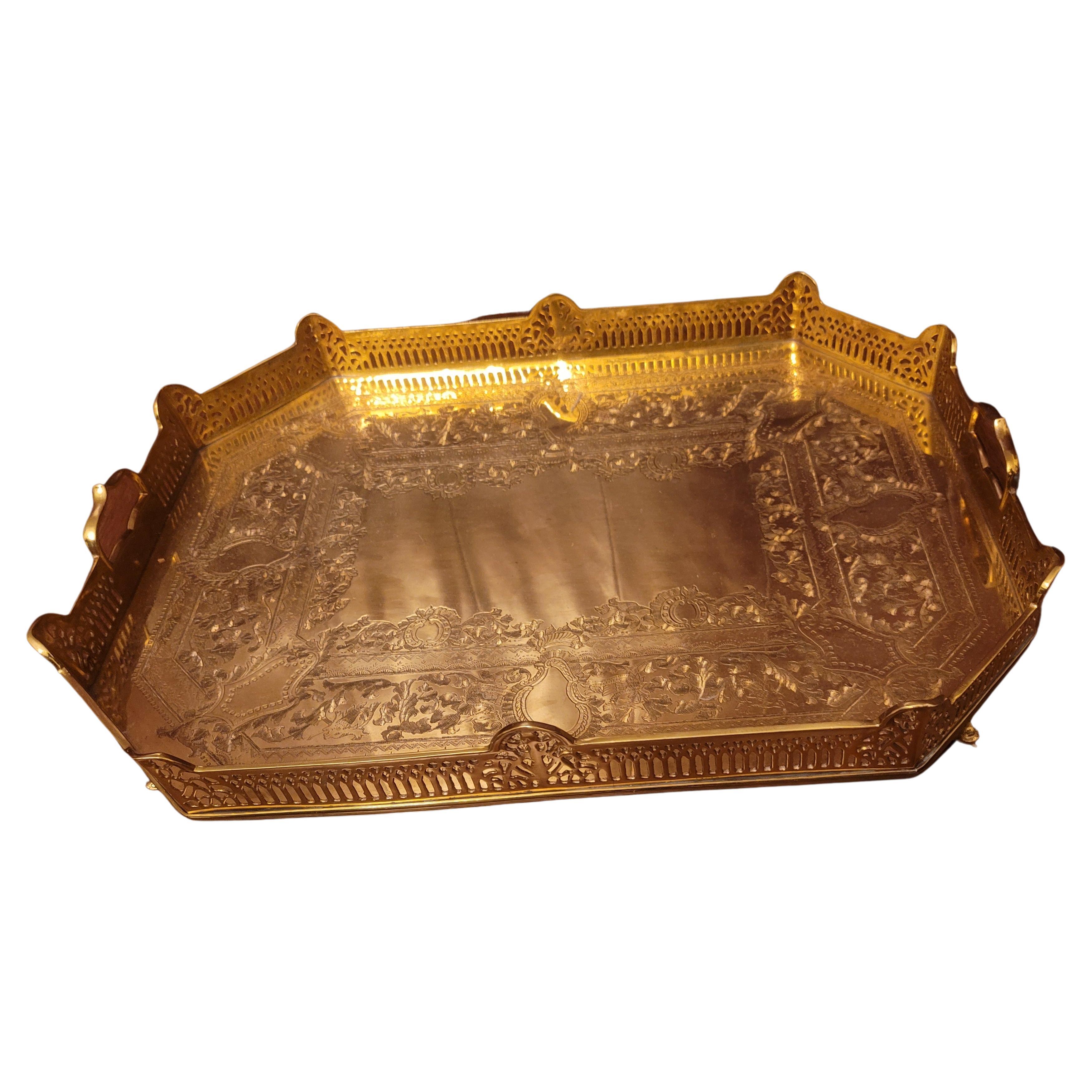 Large Ornate Engraved and Polished Brass Decorative Samovar Set For Sale 3