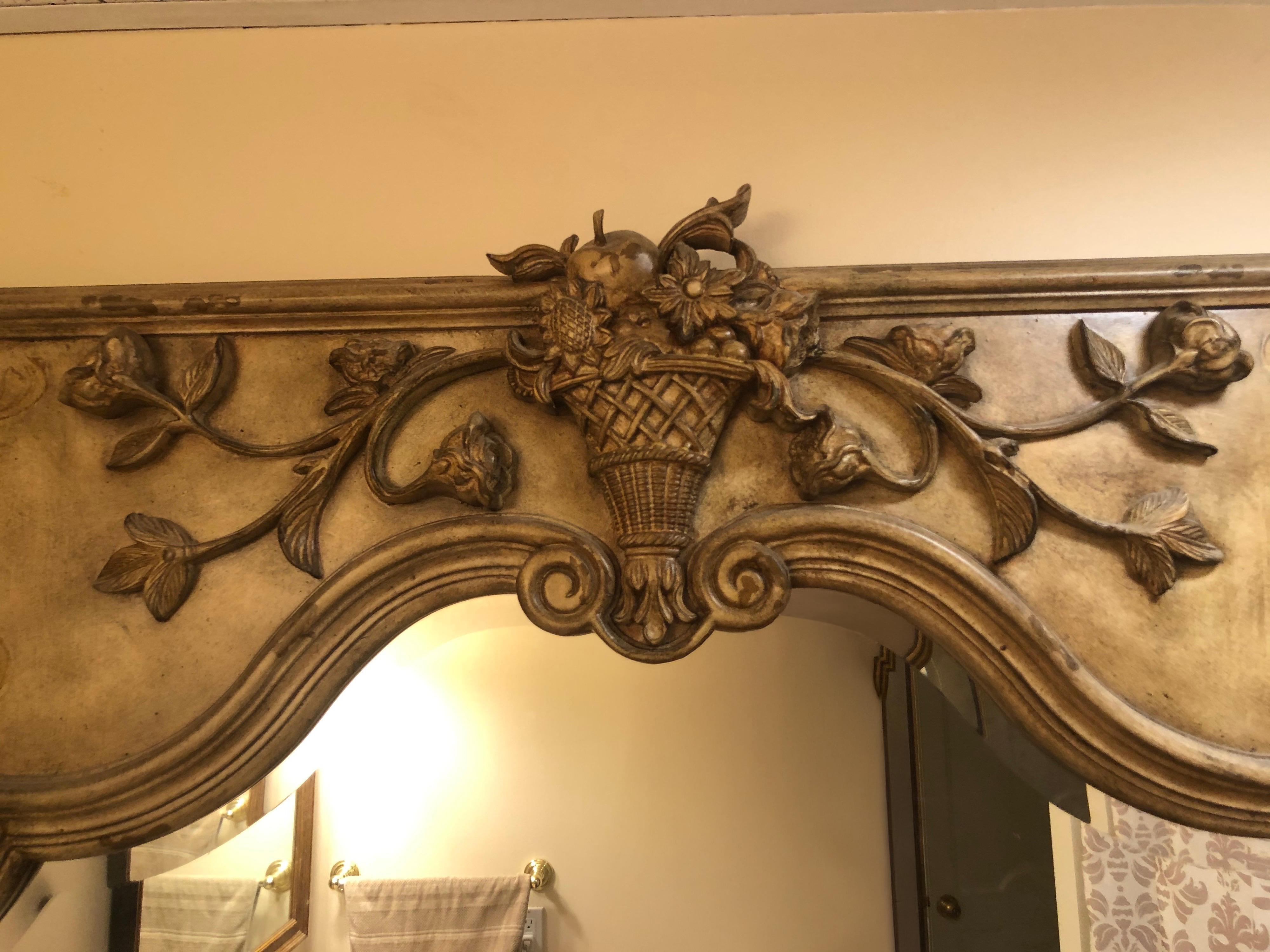 Espejo grande ornamentado de gran tamaño by Domain en venta 2