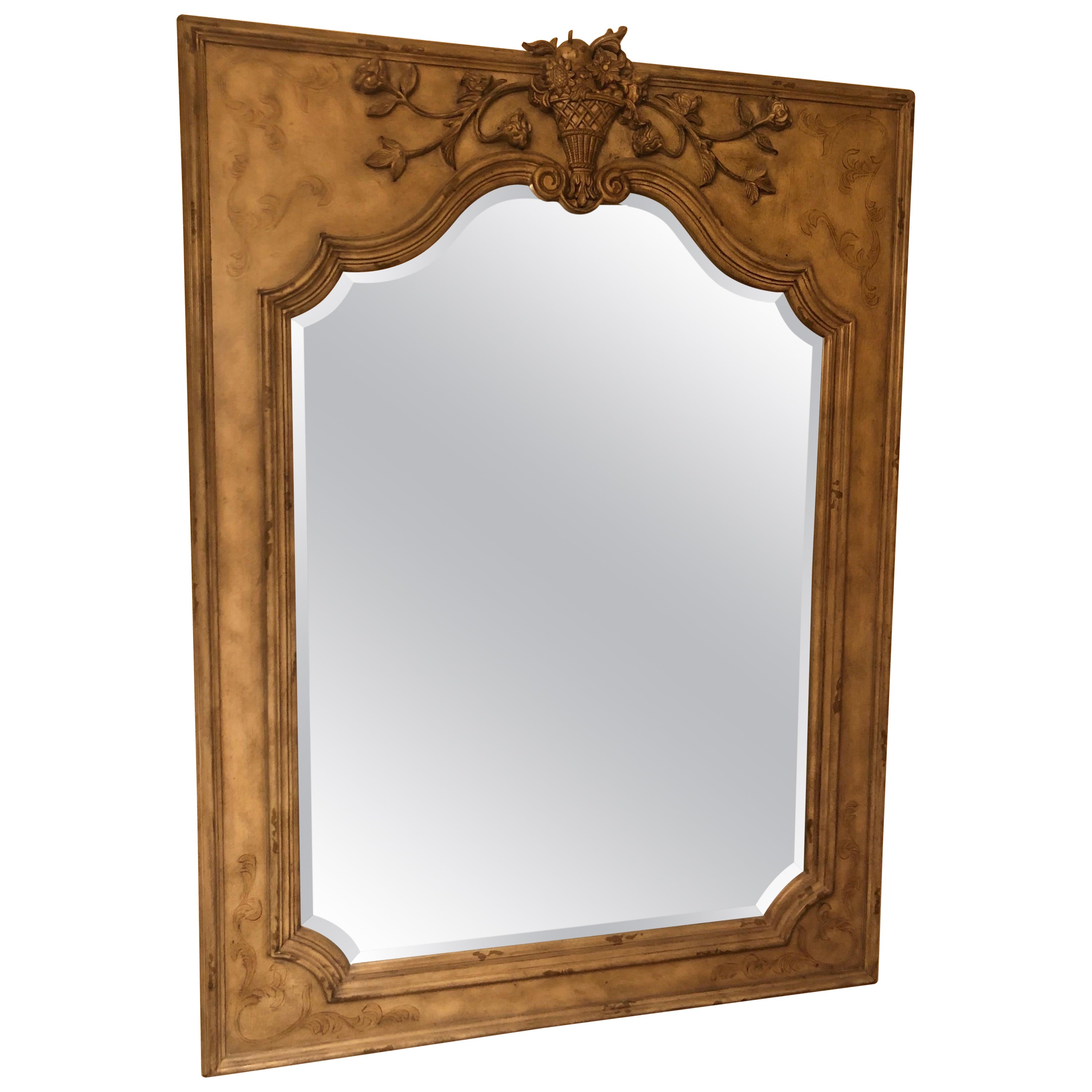 Grande specchio ornato oversize di Domain