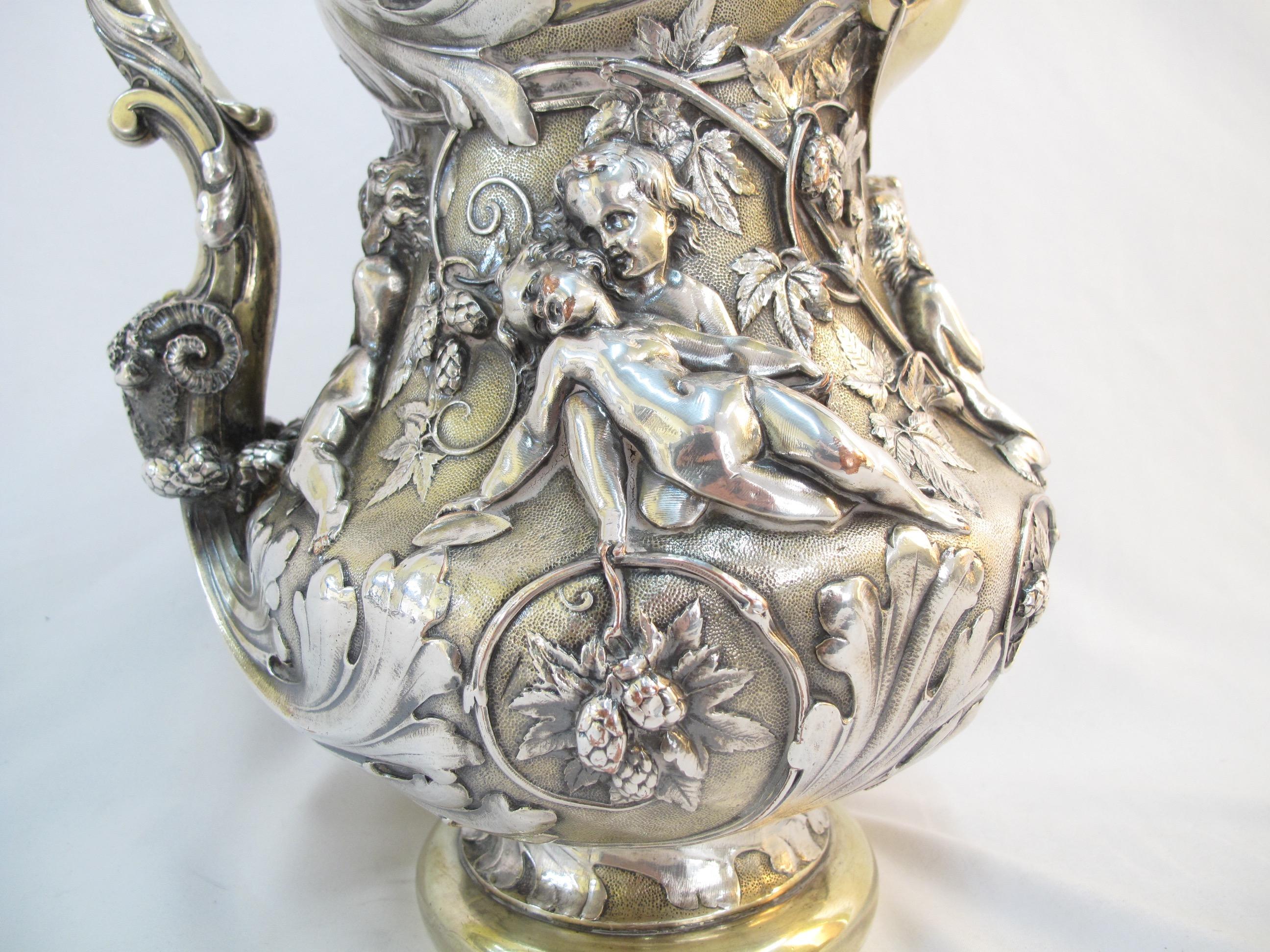 Large Ornate Putti Cavorting Among Hops Repousse Pitcher Elkington 19th Century For Sale 1