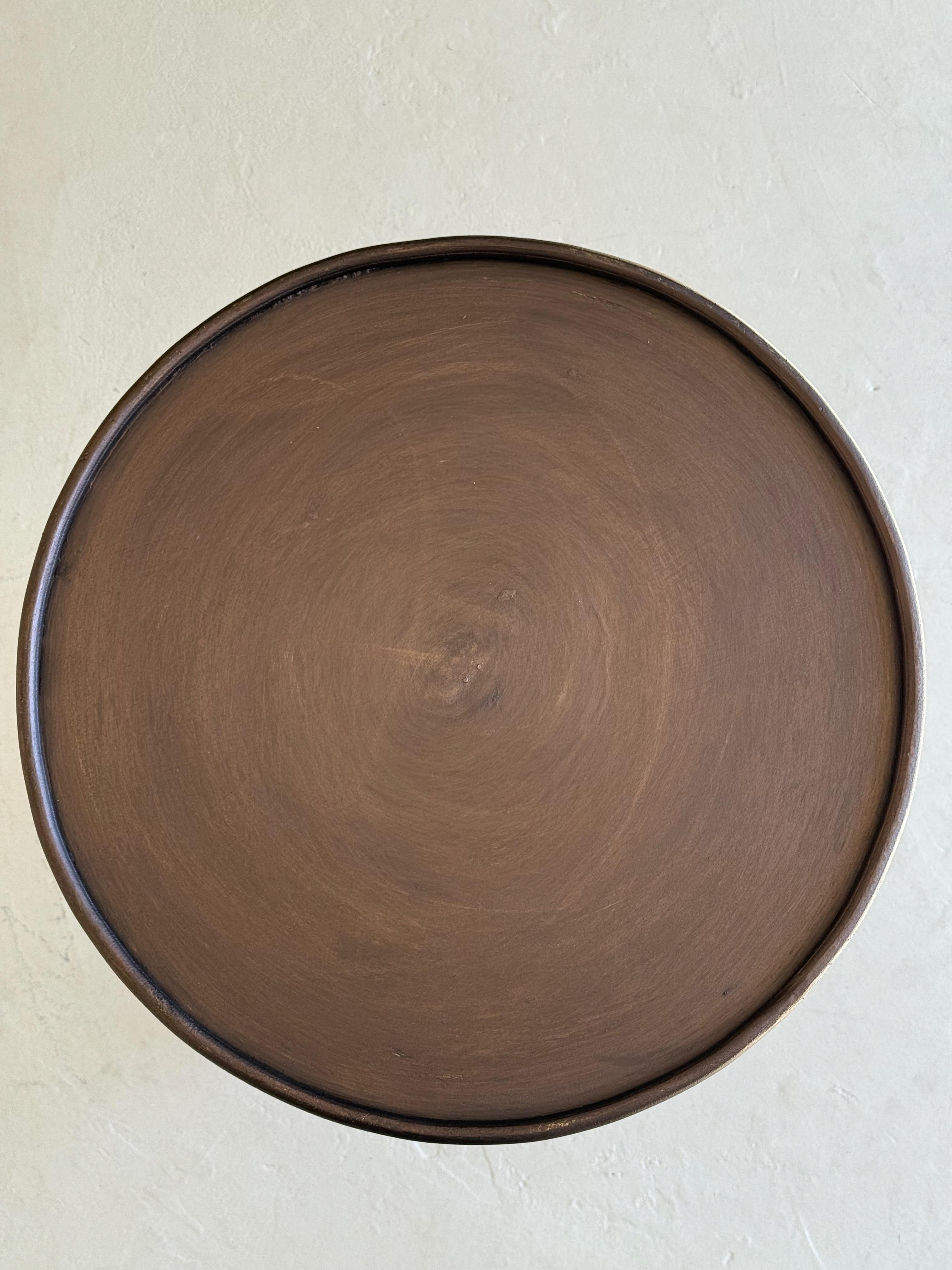 Grande table à boire en fer espagnol orné avec Stem torsadé en vente 6