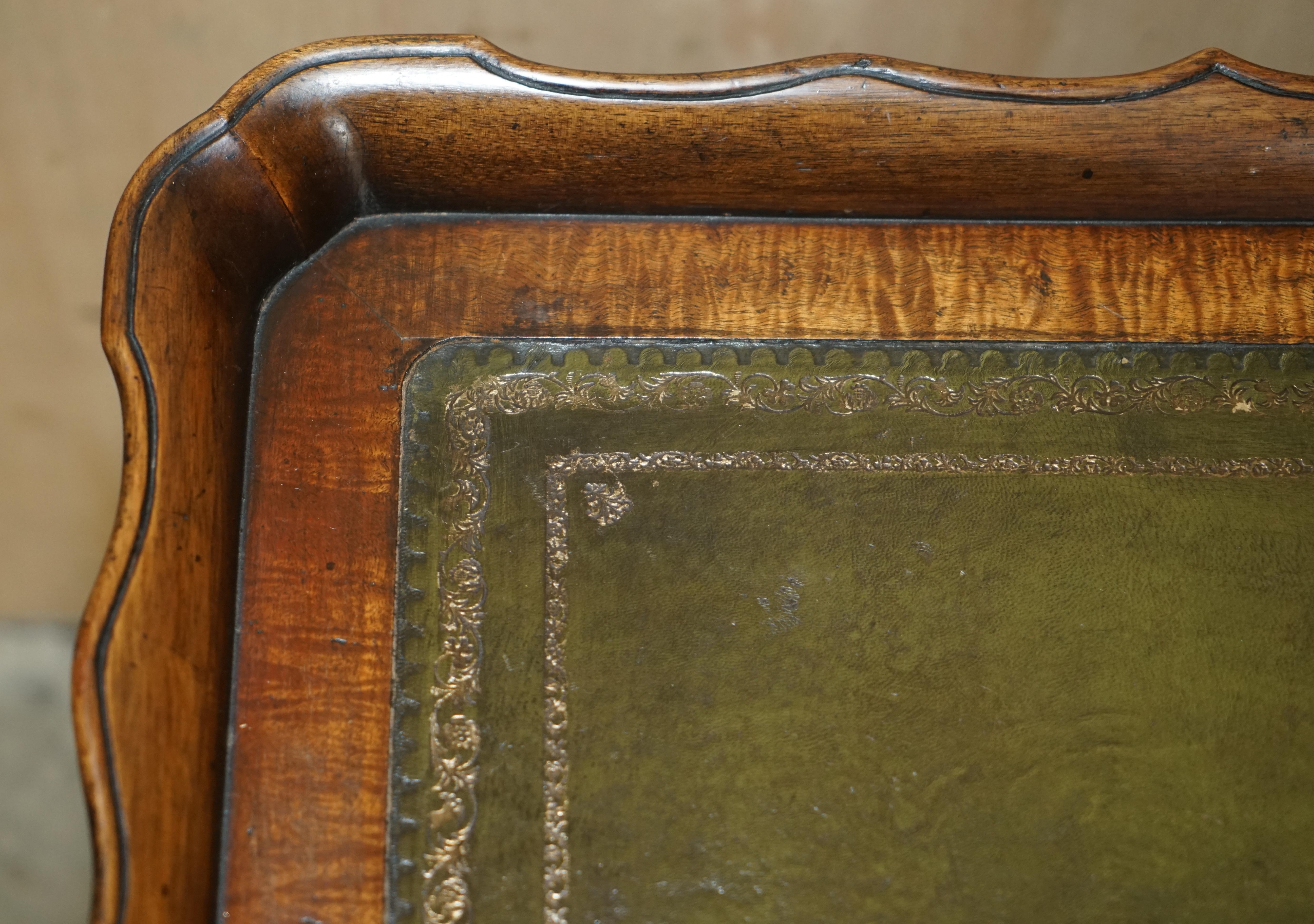 Large Ornately Carved Antique Hardwood & Green Leather Tilt Top Centre Table For Sale 7