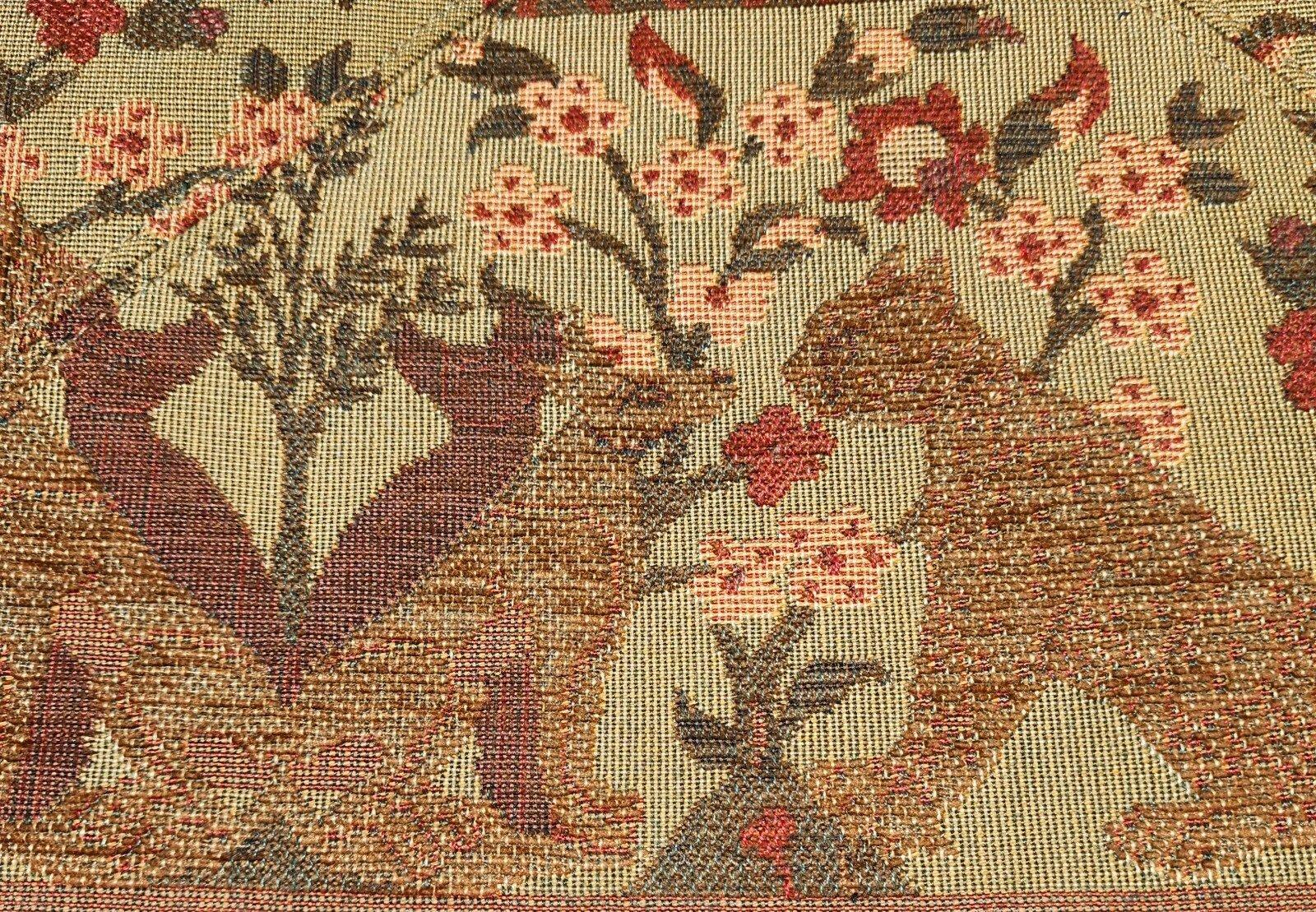 Cotone Grande ottomana con cani leopardi elefanti in vendita