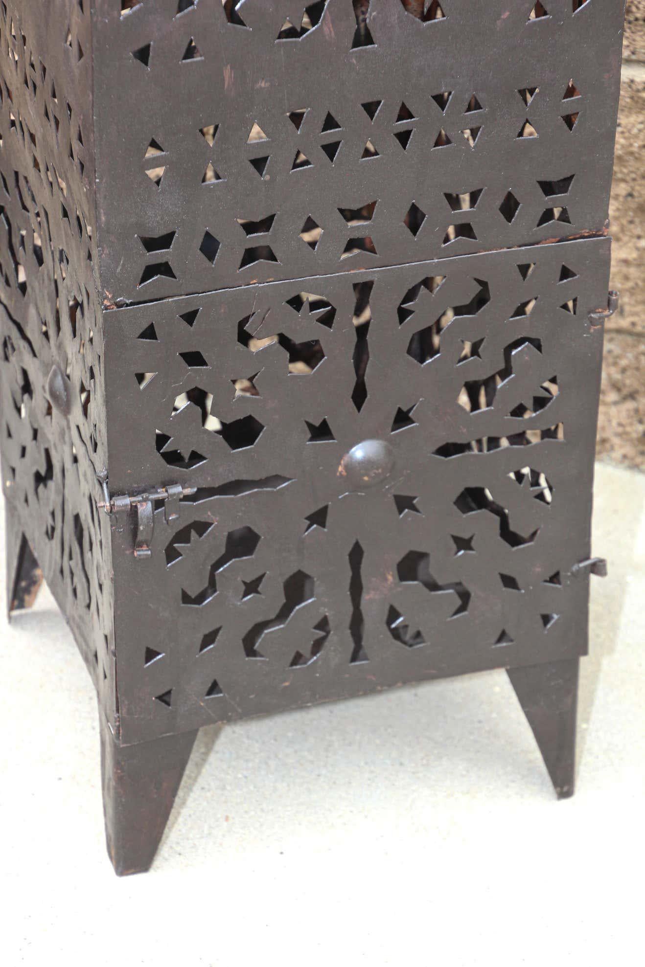 Large Outdoor Metal Moroccan Hurricane Candle Lantern In Good Condition For Sale In North Hollywood, CA
