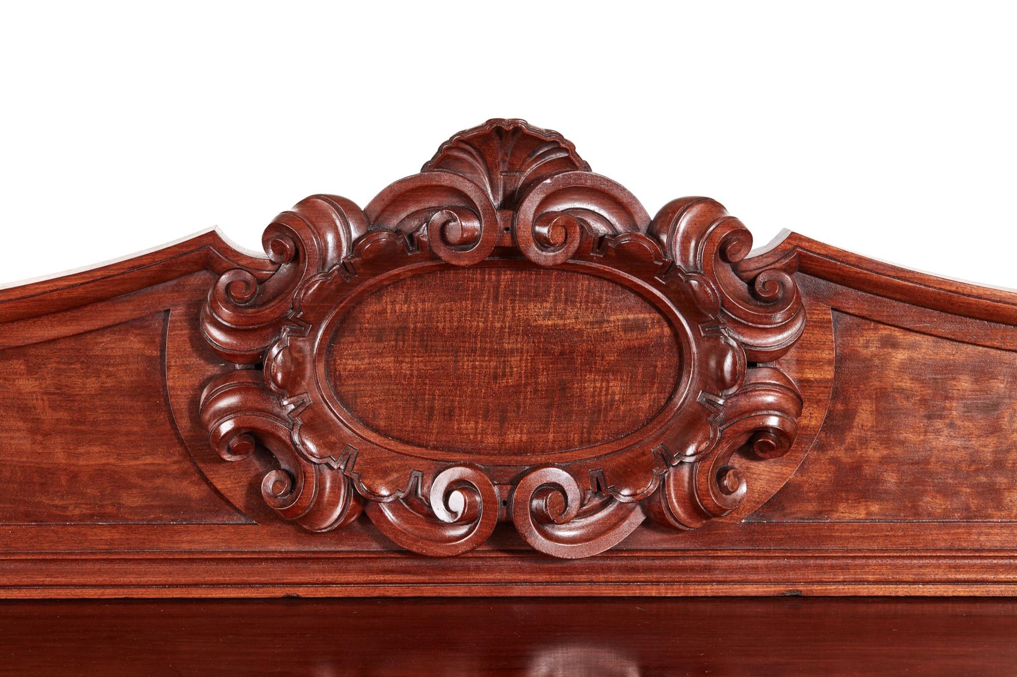 Large Outstanding Quality William IV Antique Carved Mahogany Sideboard In Excellent Condition In Suffolk, GB