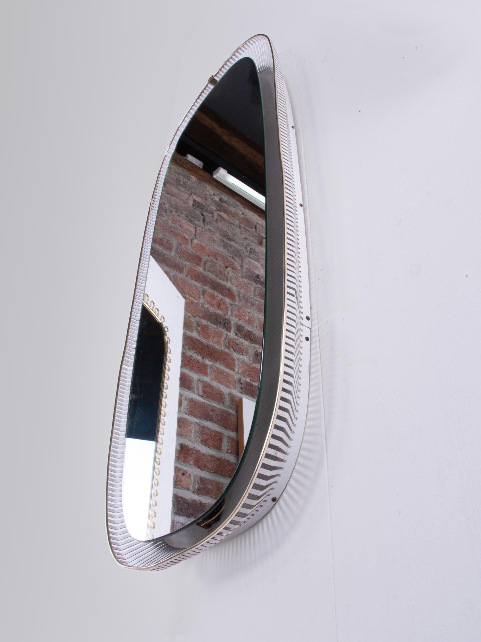 Mid-Century Modern Grand miroir ovale 44