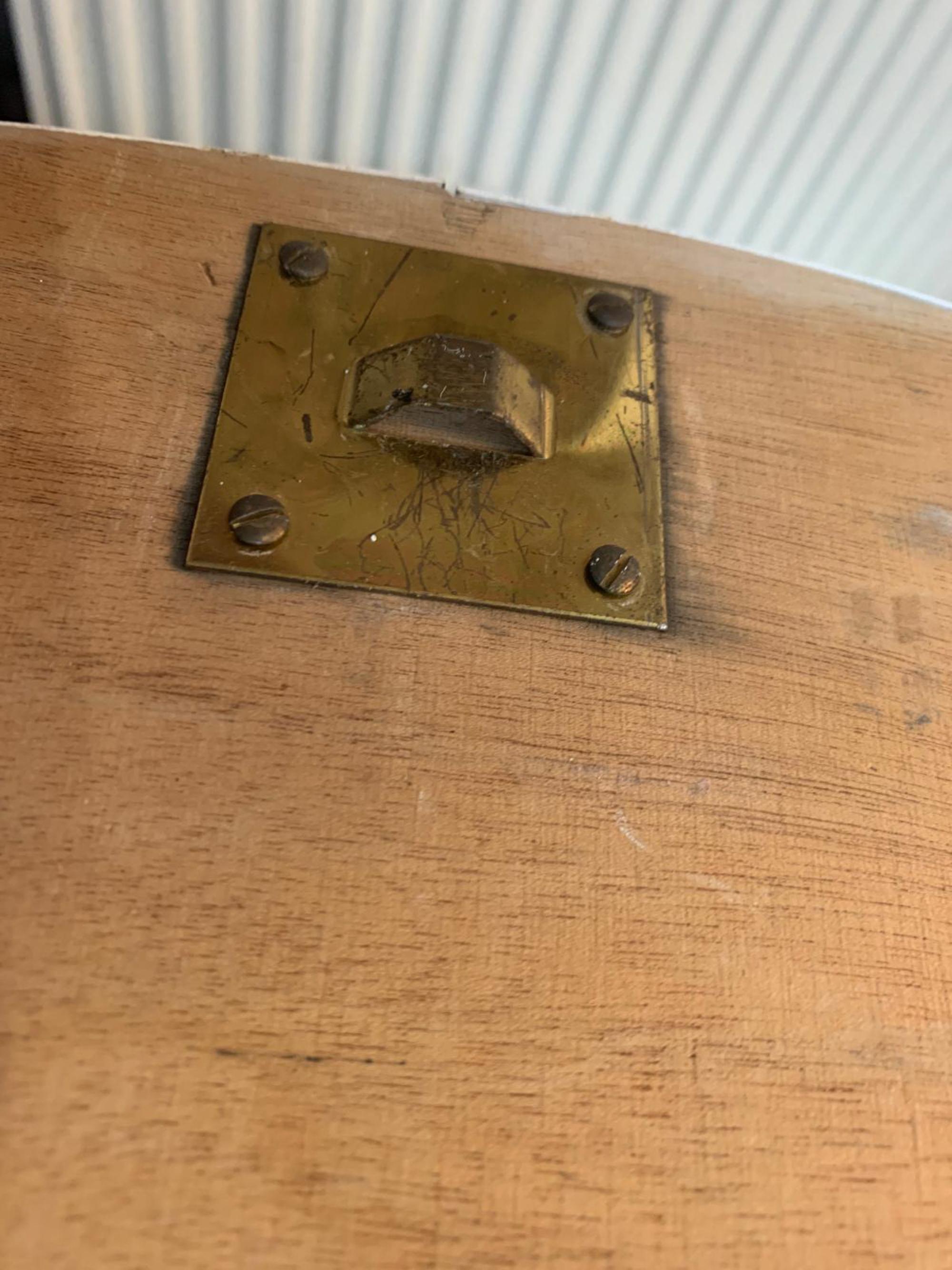 Grand miroir ovale 44