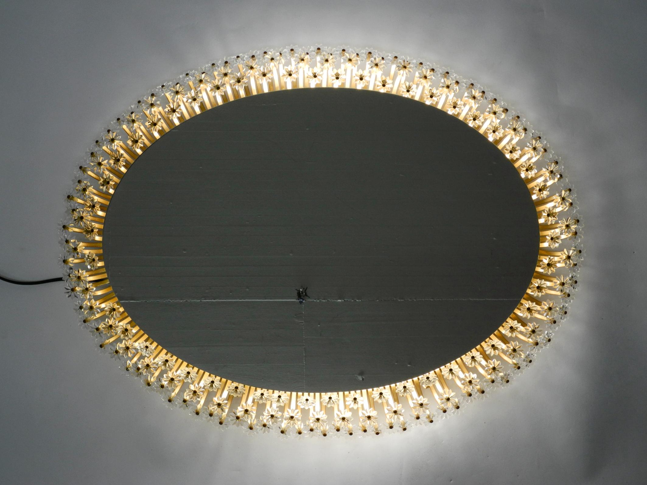 Large Oval 50s Illuminated Flower Mirror by Schöninger with a Gold-Colored Frame 7