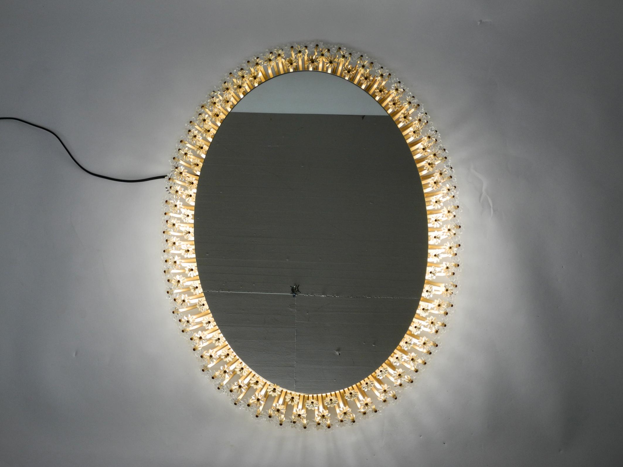 Mid-Century Modern Large Oval 50s Illuminated Flower Mirror by Schöninger with a Gold-Colored Frame