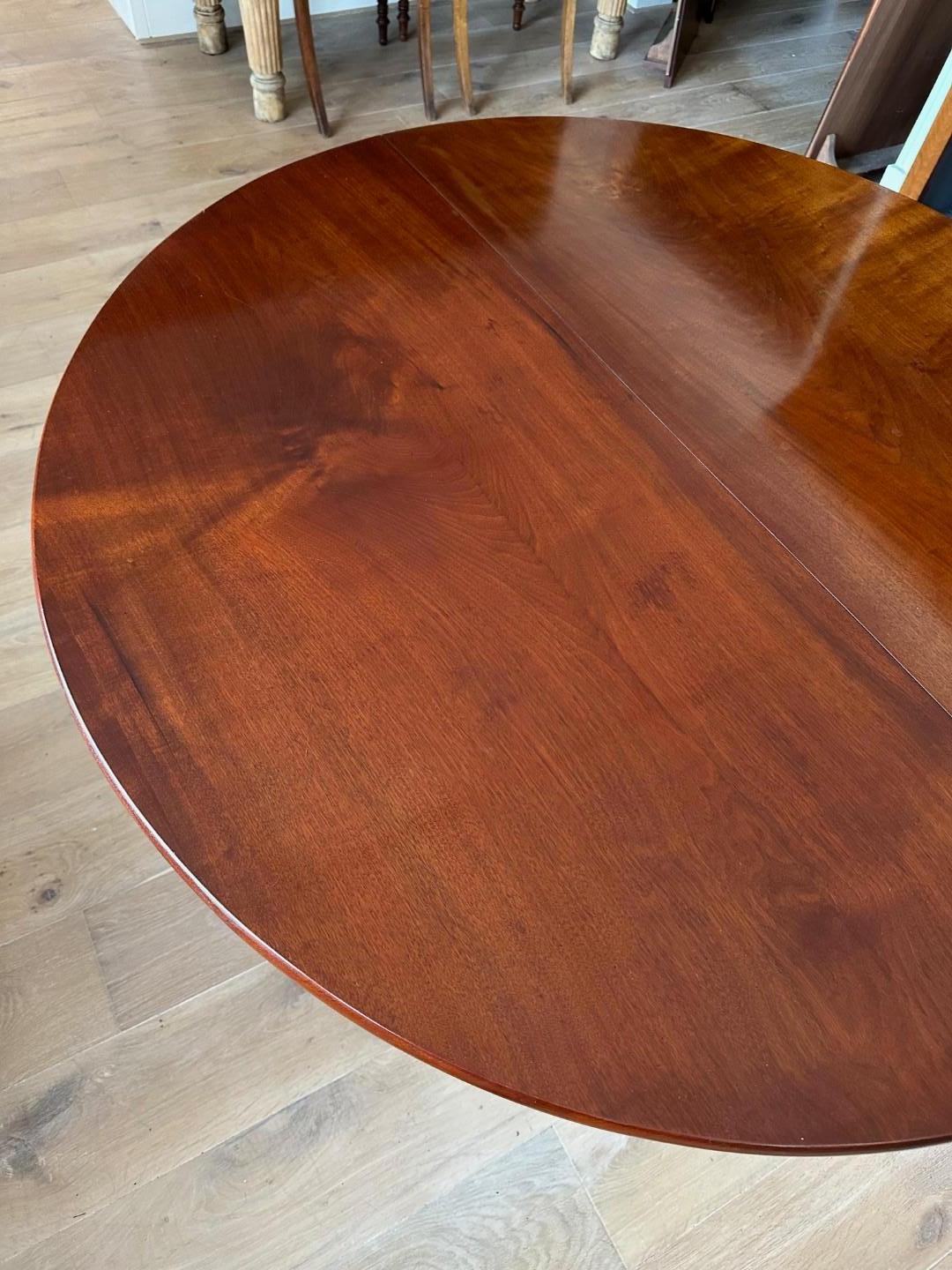 Mid-19th Century Large oval antique  Dutch table For Sale